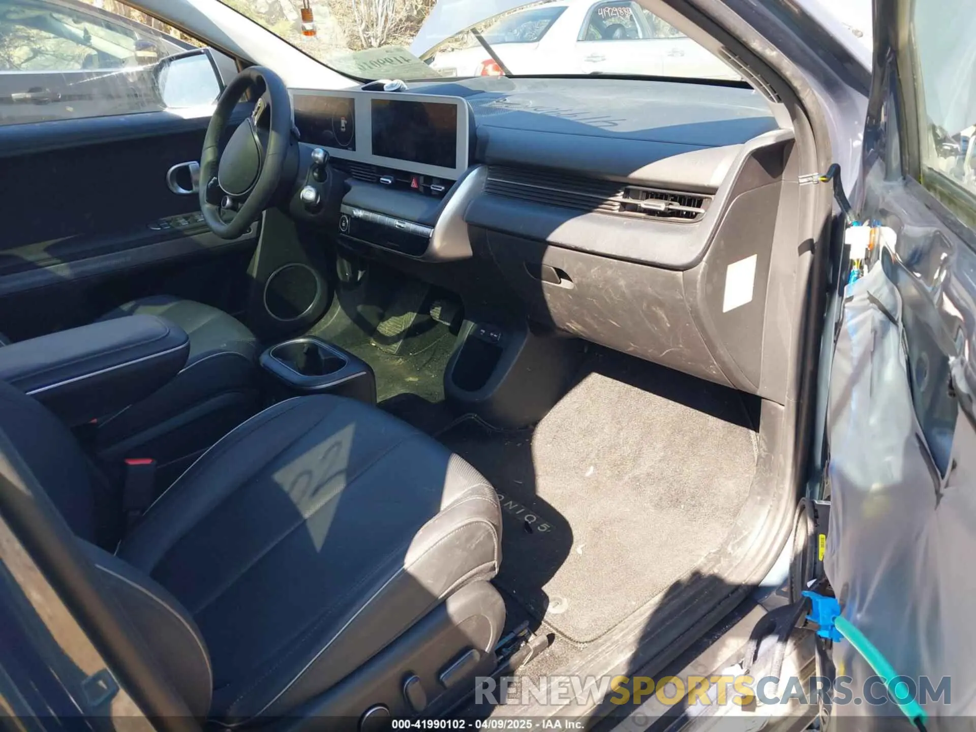5 Photograph of a damaged car KM8KRDAF3PU186334 HYUNDAI IONIQ 5 2023