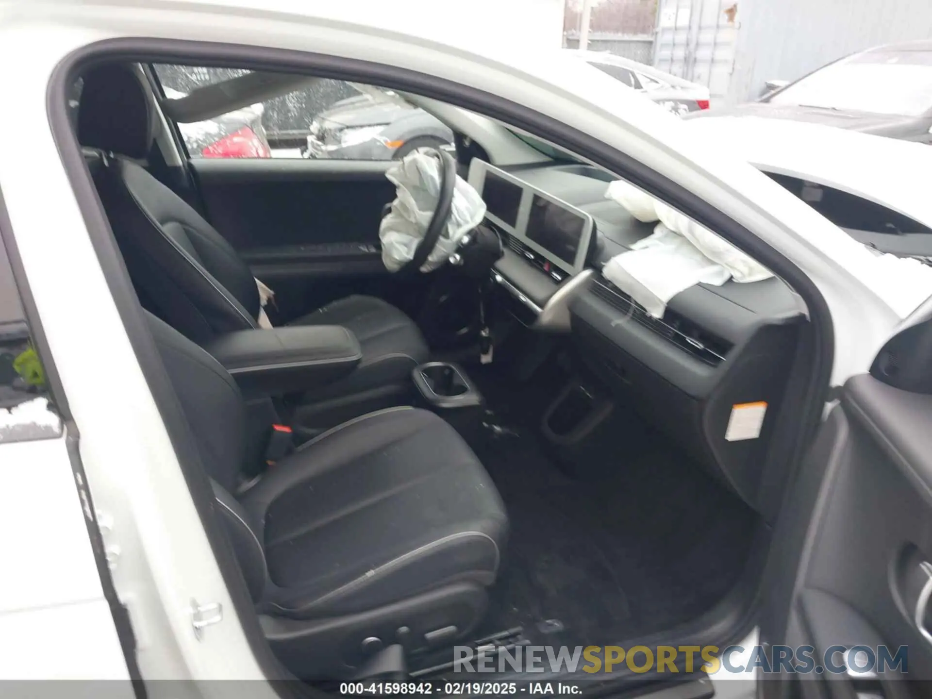 5 Photograph of a damaged car KM8KRDAF7PU161341 HYUNDAI IONIQ 5 2023