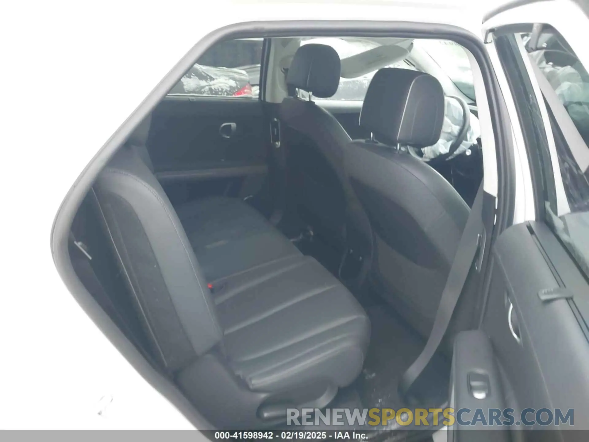 8 Photograph of a damaged car KM8KRDAF7PU161341 HYUNDAI IONIQ 5 2023