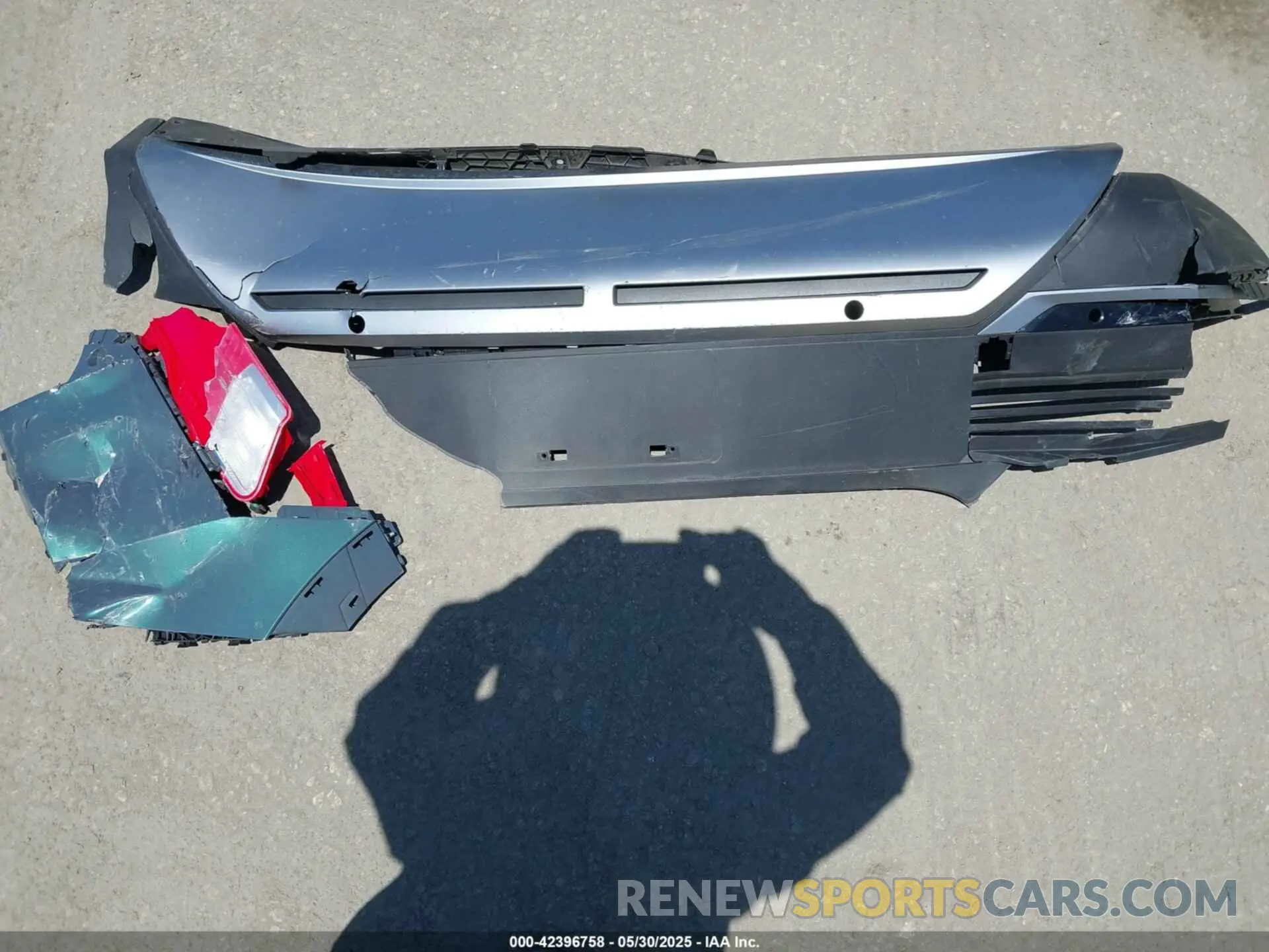 12 Photograph of a damaged car KM8KM4DB2RU309115 HYUNDAI IONIQ 5 2024