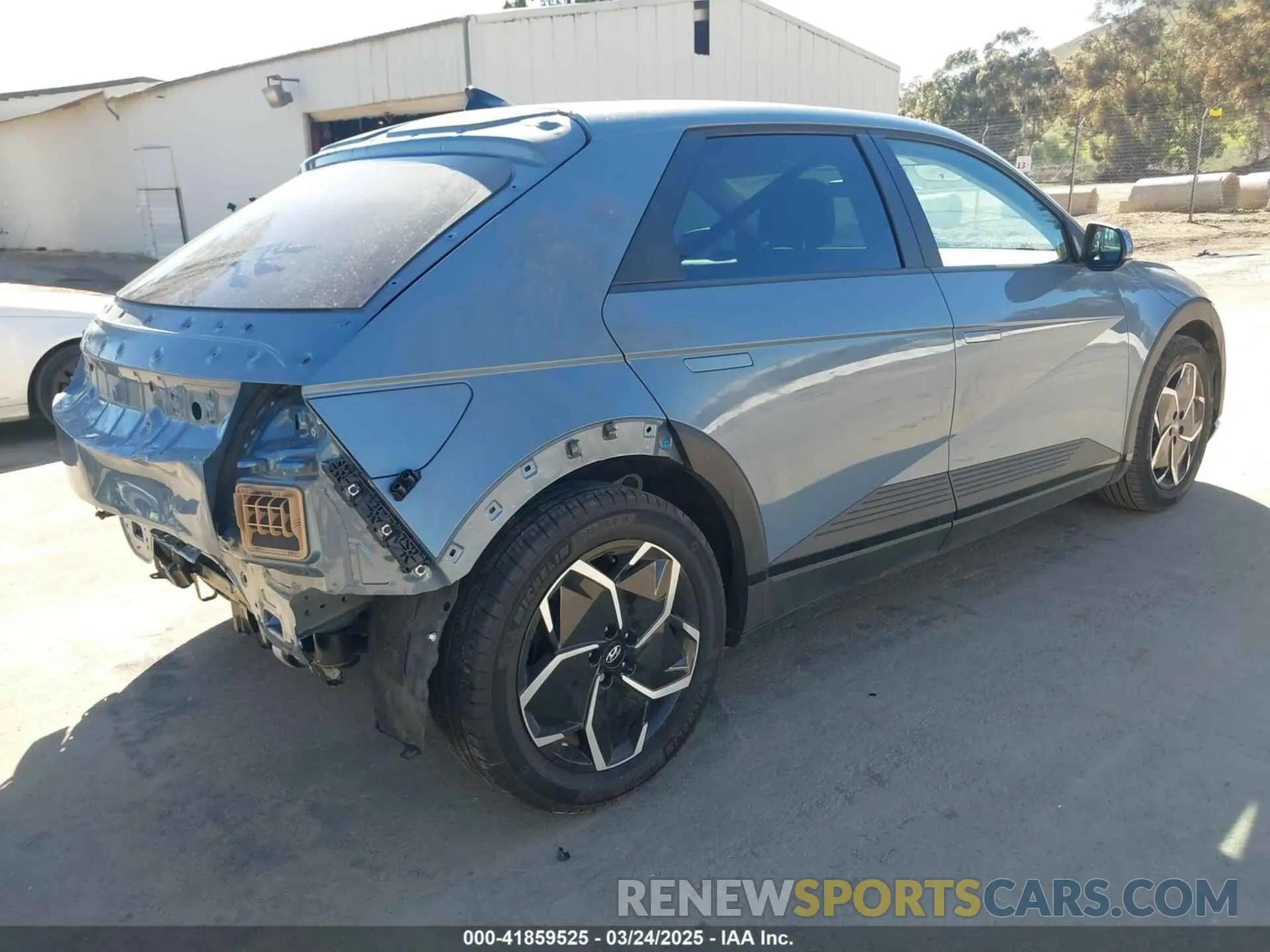 4 Photograph of a damaged car KM8KM4DE3RU316276 HYUNDAI IONIQ 5 2024