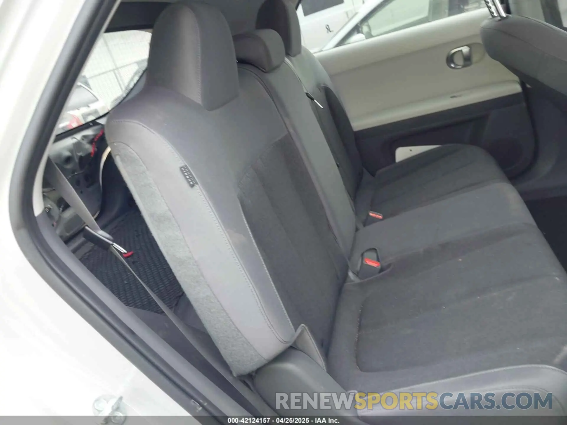 8 Photograph of a damaged car KM8KM4DE9RU302608 HYUNDAI IONIQ 5 2024