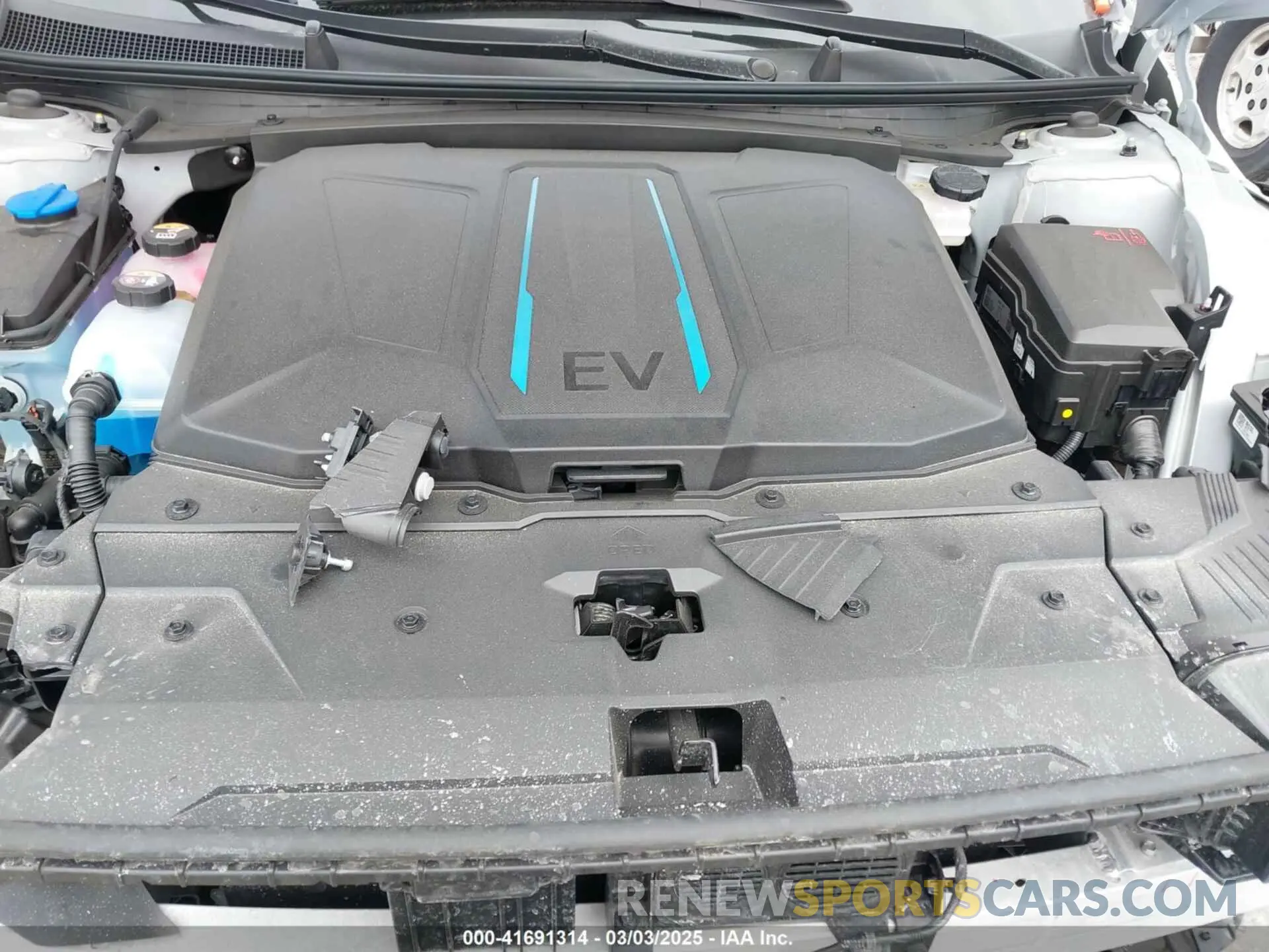 10 Photograph of a damaged car KM8KMDDF6RU309492 HYUNDAI IONIQ 5 2024