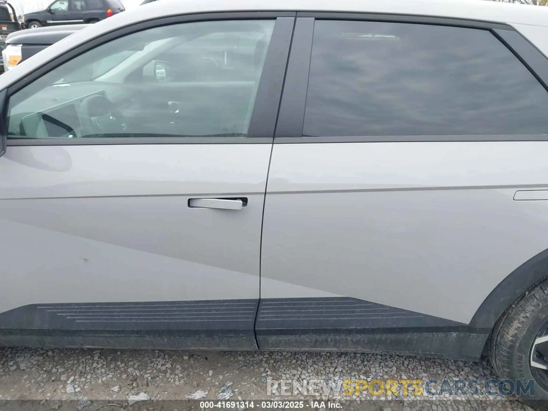 14 Photograph of a damaged car KM8KMDDF6RU309492 HYUNDAI IONIQ 5 2024