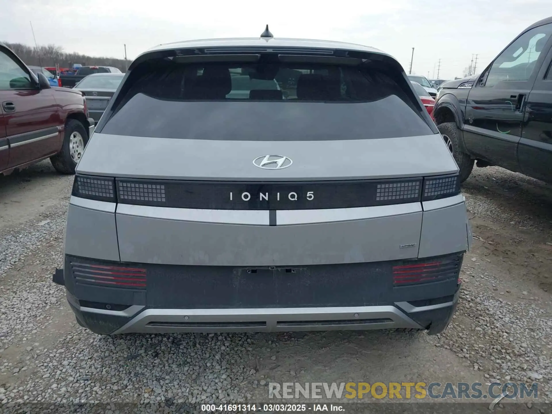 16 Photograph of a damaged car KM8KMDDF6RU309492 HYUNDAI IONIQ 5 2024