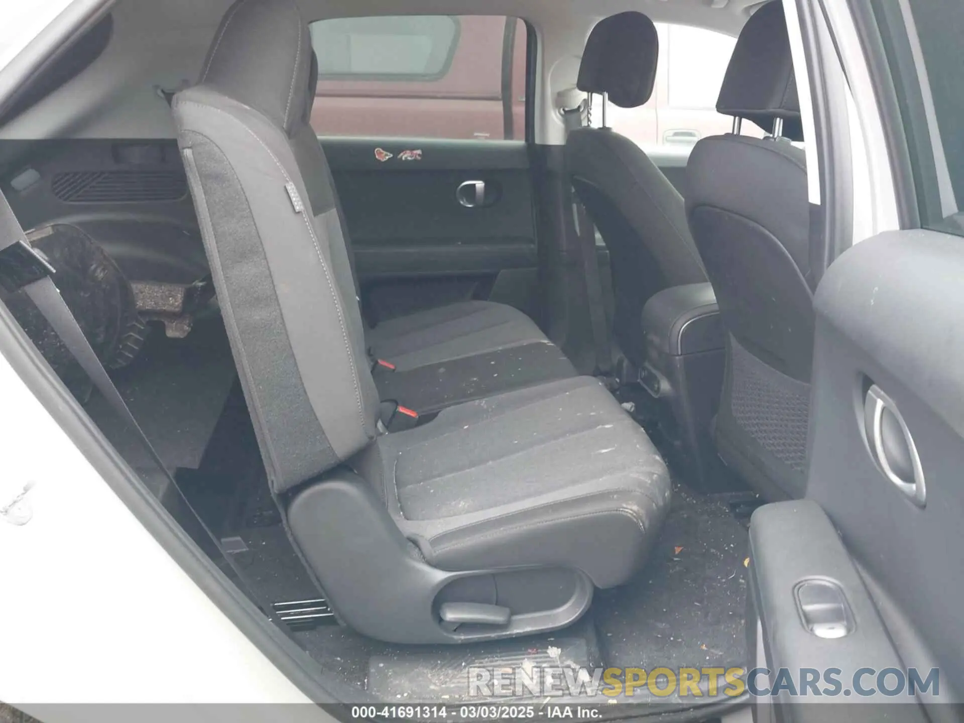 8 Photograph of a damaged car KM8KMDDF6RU309492 HYUNDAI IONIQ 5 2024