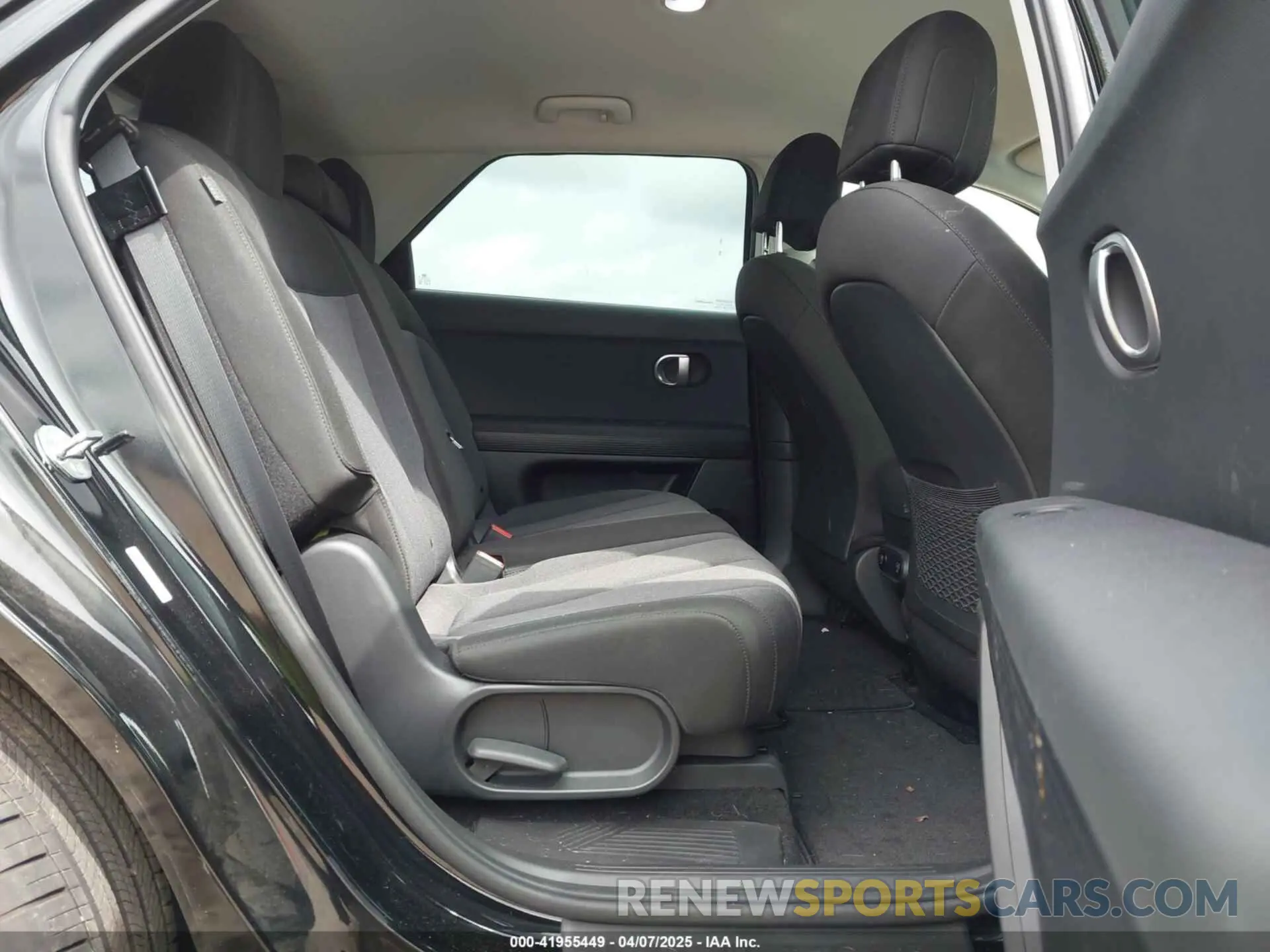 8 Photograph of a damaged car KM8KN4DE5RU276814 HYUNDAI IONIQ 5 2024