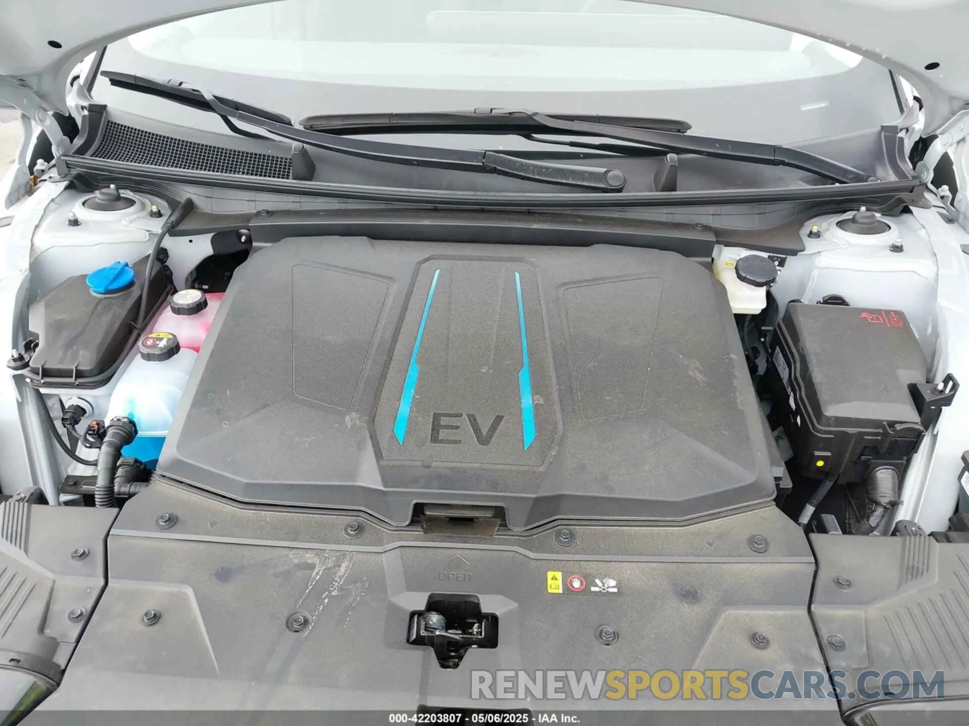 10 Photograph of a damaged car KM8KN4DE6RU295565 HYUNDAI IONIQ 5 2024