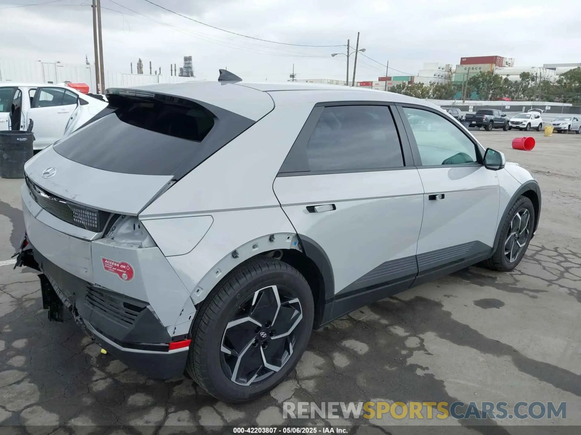 4 Photograph of a damaged car KM8KN4DE6RU295565 HYUNDAI IONIQ 5 2024