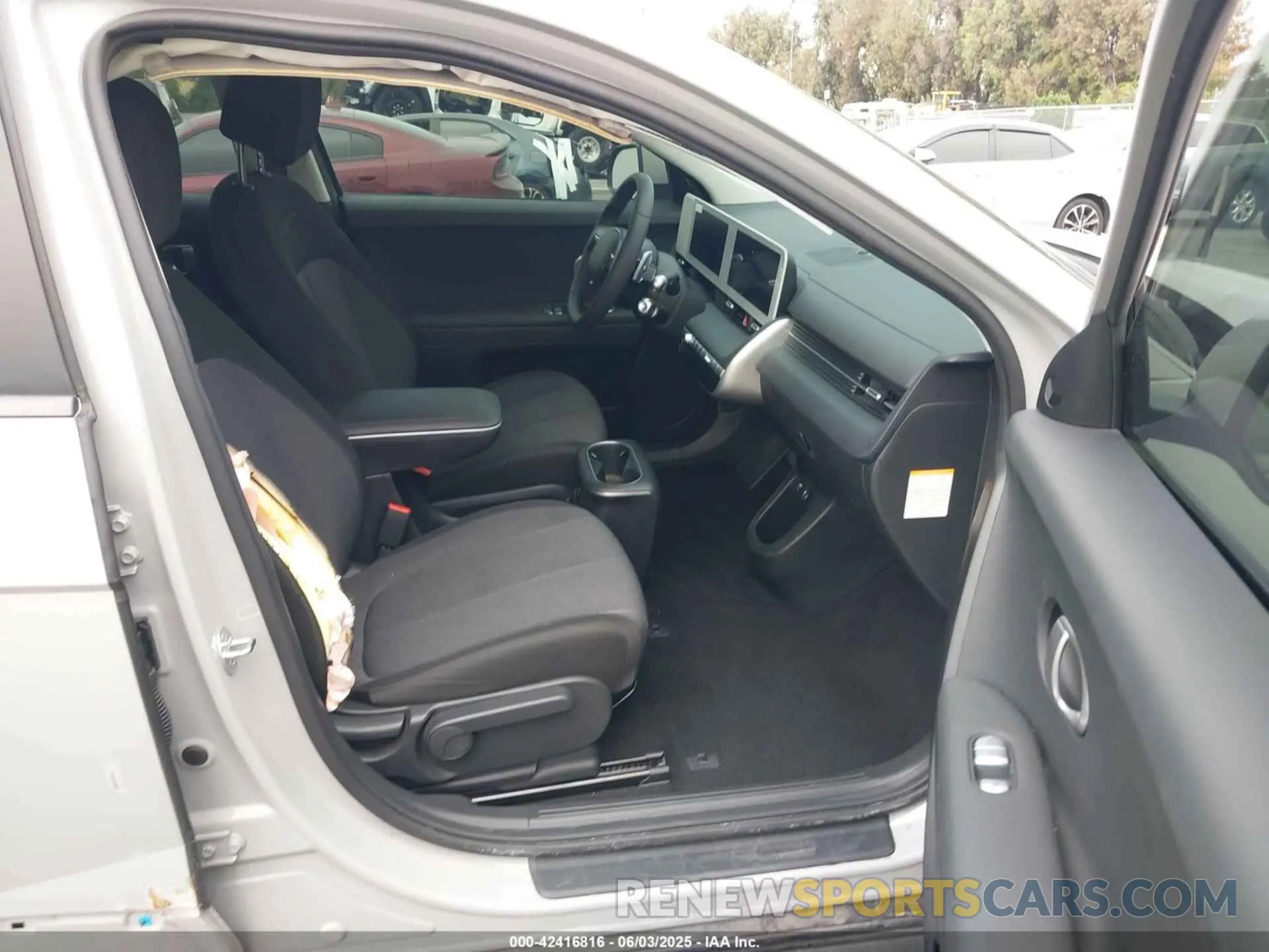 5 Photograph of a damaged car KM8KN4DEXRU271785 HYUNDAI IONIQ 5 2024