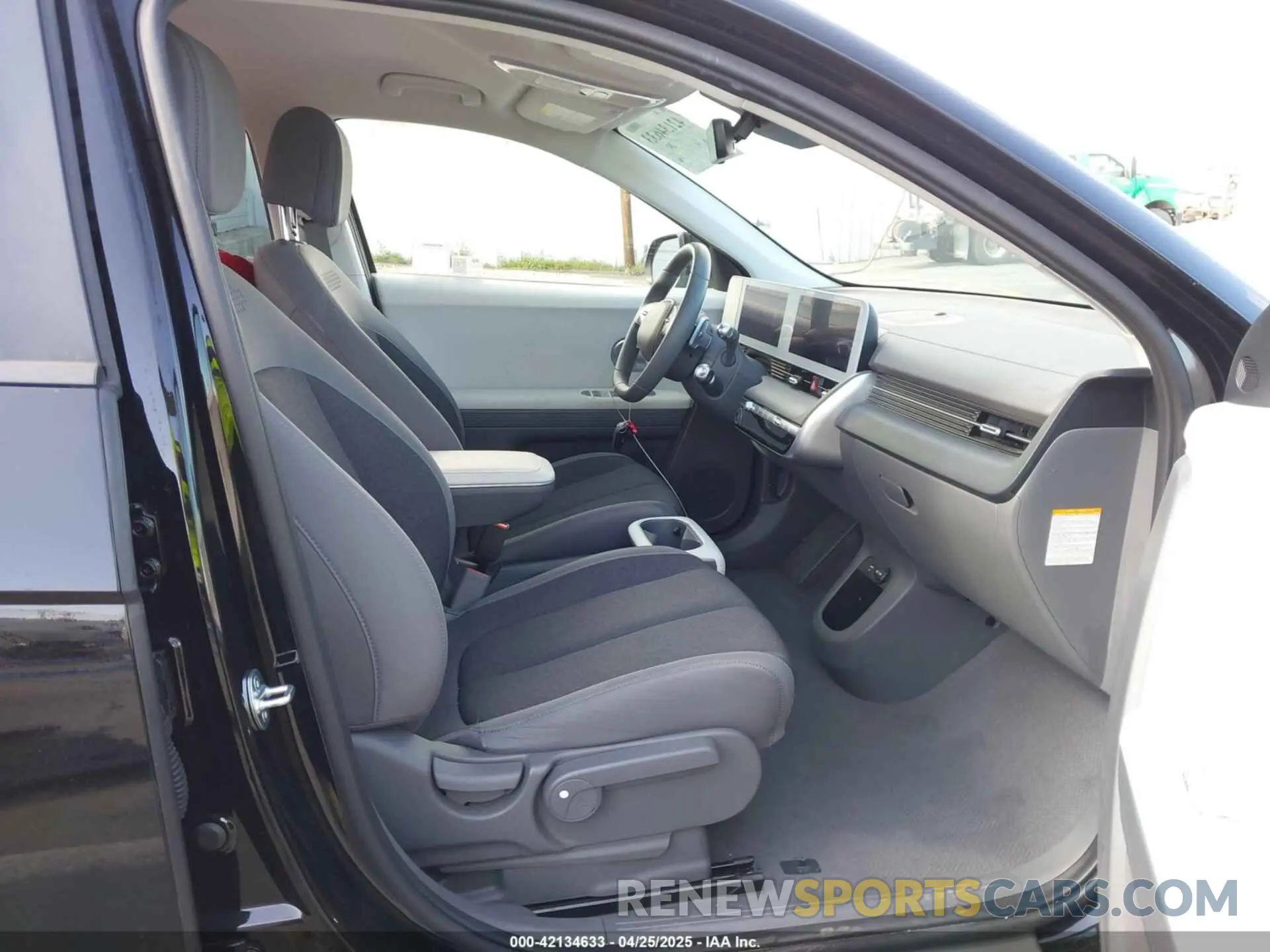 5 Photograph of a damaged car KM8KN4DEXRU292121 HYUNDAI IONIQ 5 2024