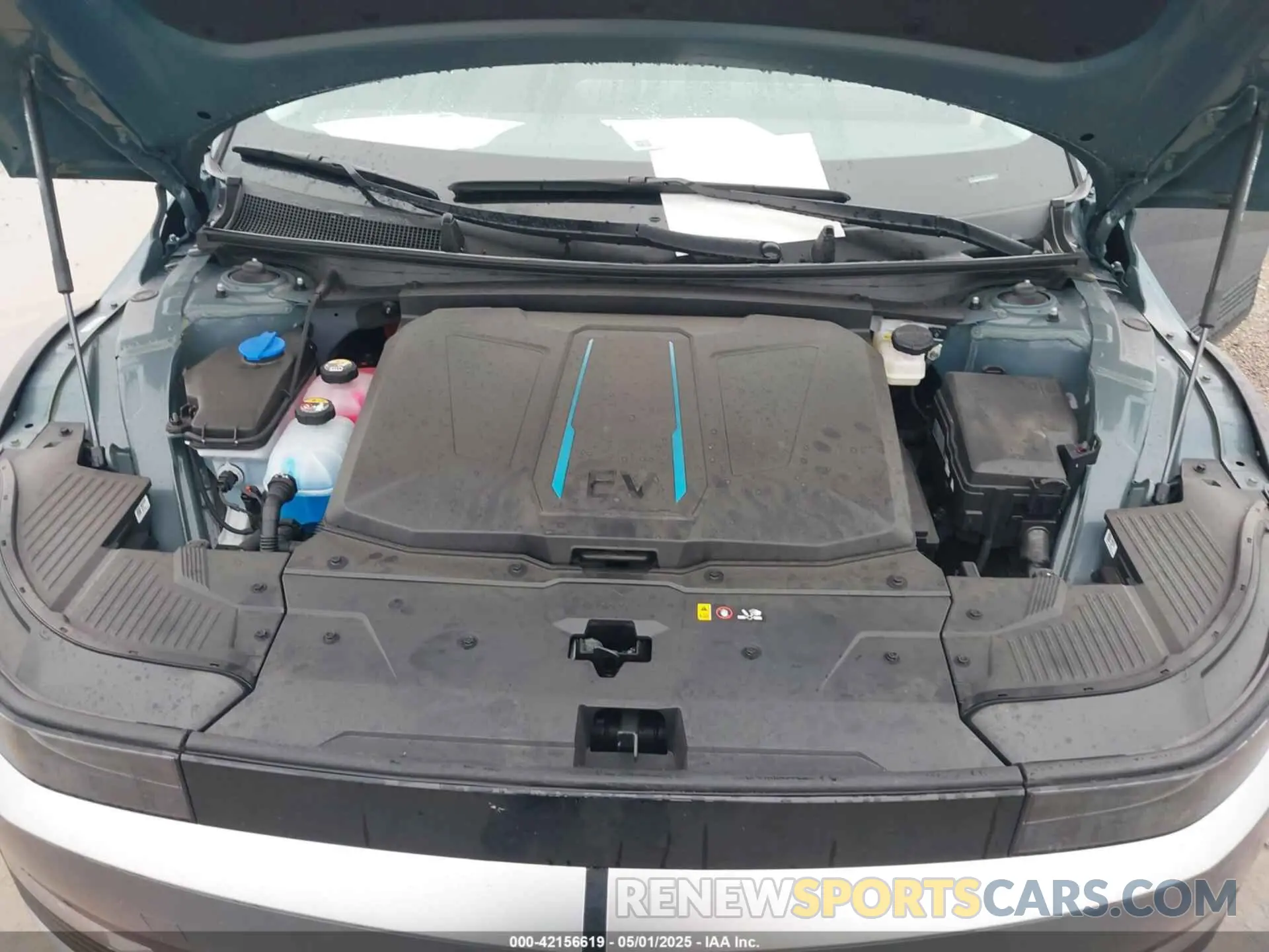 10 Photograph of a damaged car KM8KNDDF3RU284497 HYUNDAI IONIQ 5 2024
