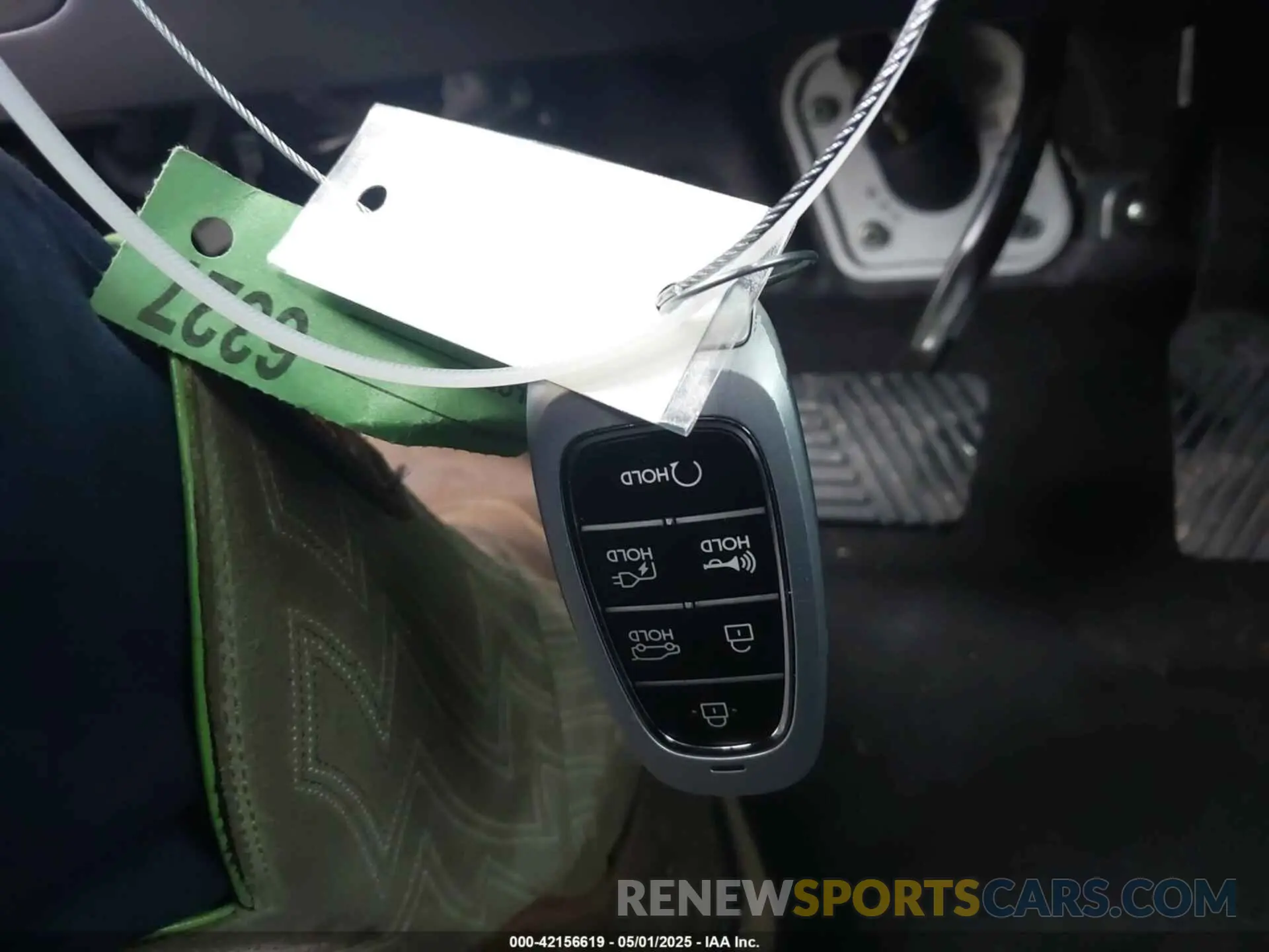 11 Photograph of a damaged car KM8KNDDF3RU284497 HYUNDAI IONIQ 5 2024
