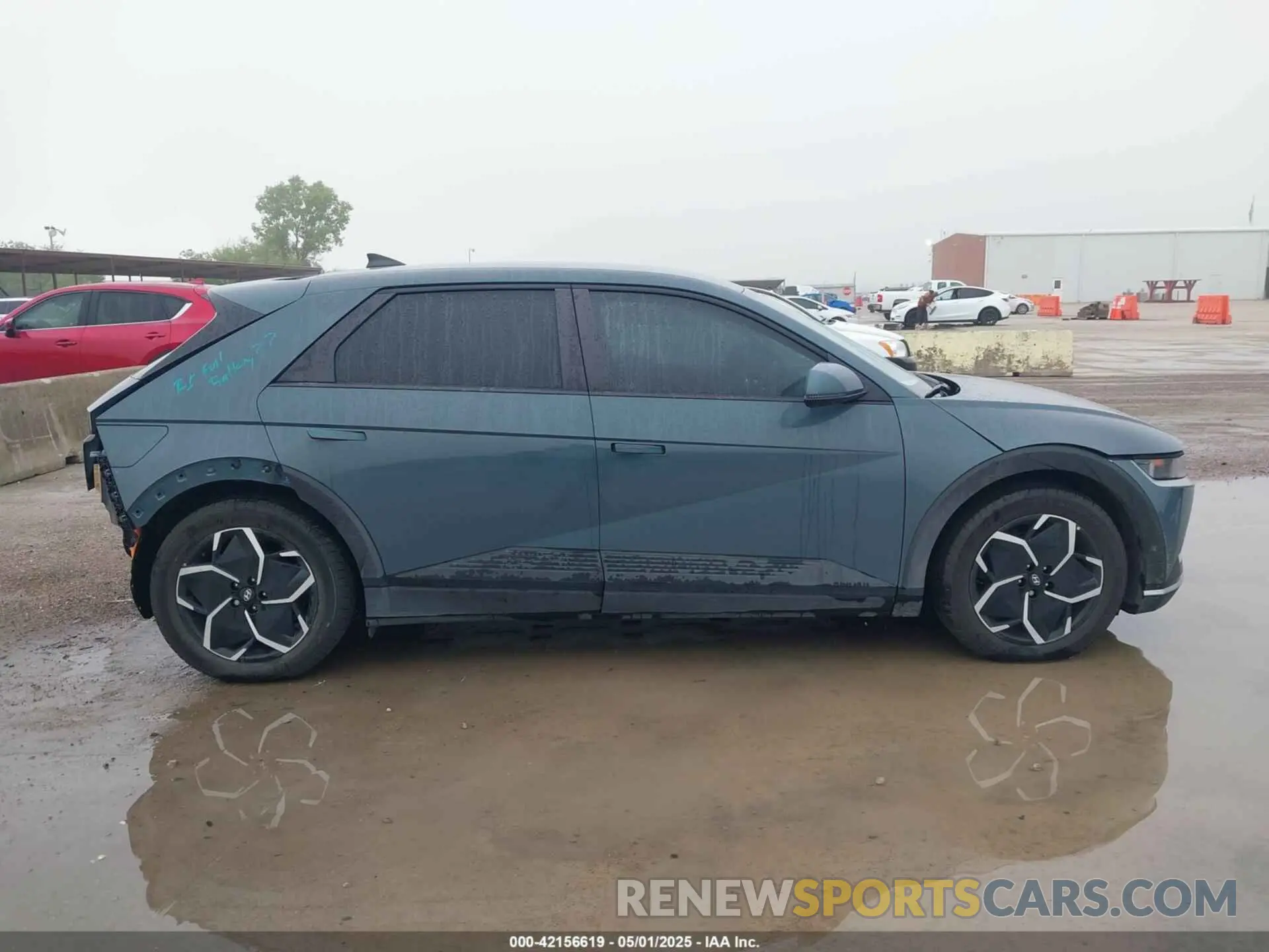 13 Photograph of a damaged car KM8KNDDF3RU284497 HYUNDAI IONIQ 5 2024