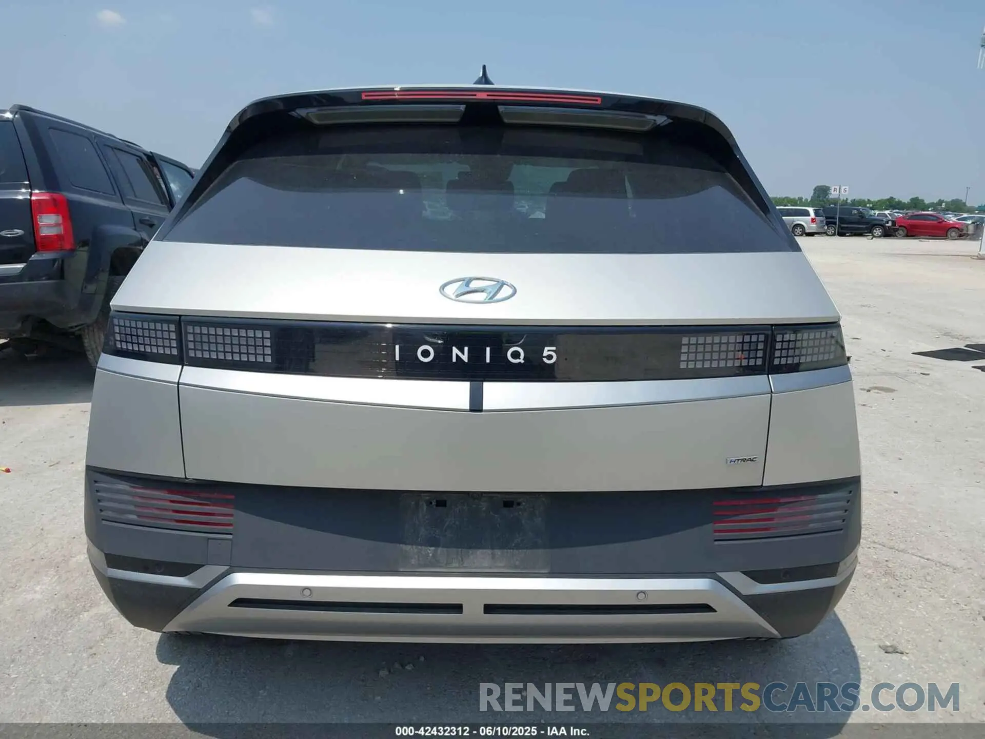 16 Photograph of a damaged car KM8KNDDF6RU294117 HYUNDAI IONIQ 5 2024