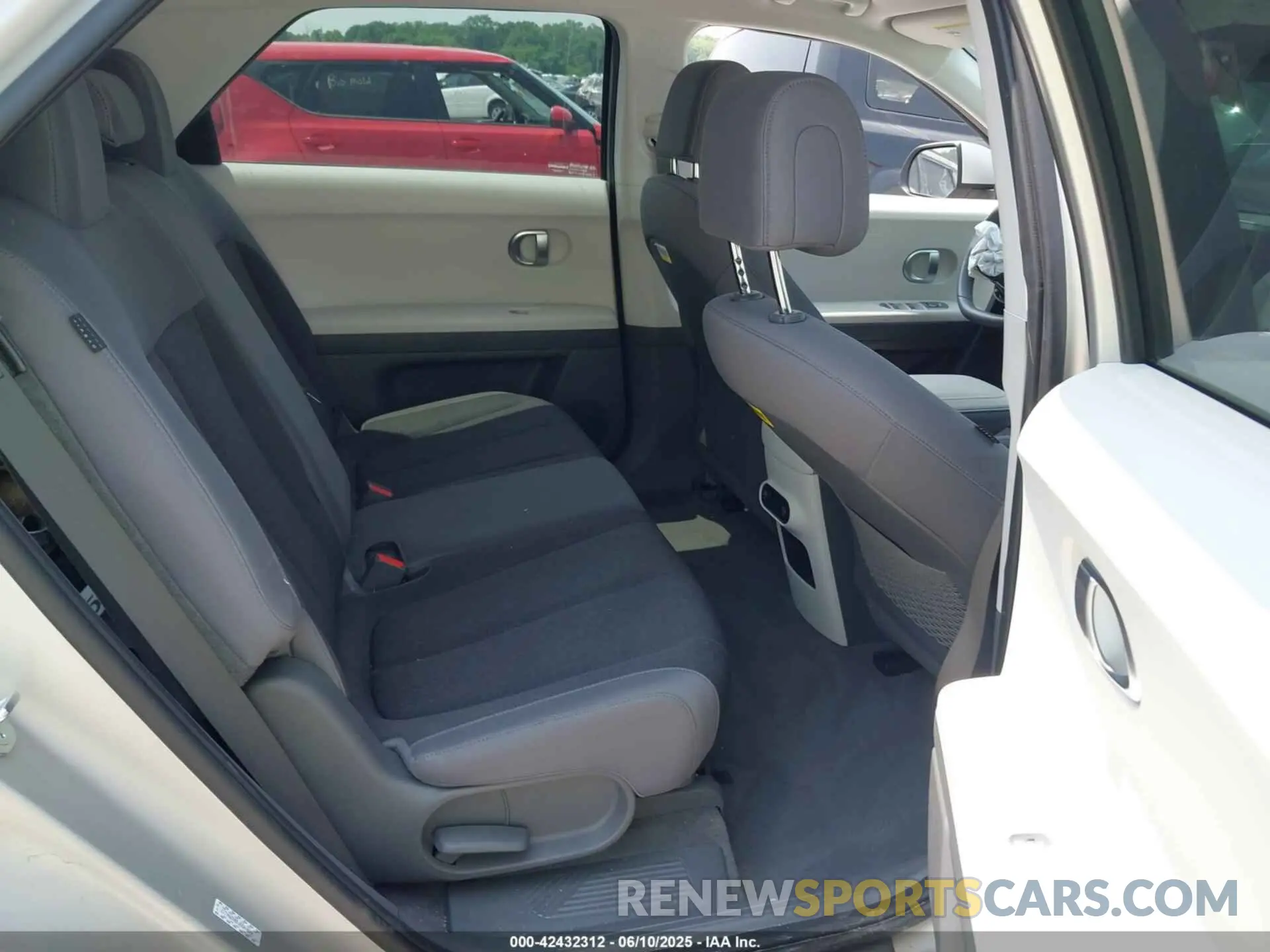8 Photograph of a damaged car KM8KNDDF6RU294117 HYUNDAI IONIQ 5 2024