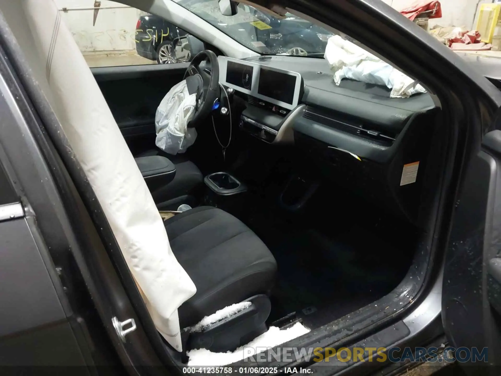 5 Photograph of a damaged car KM8KNDDF7RU239188 HYUNDAI IONIQ 5 2024