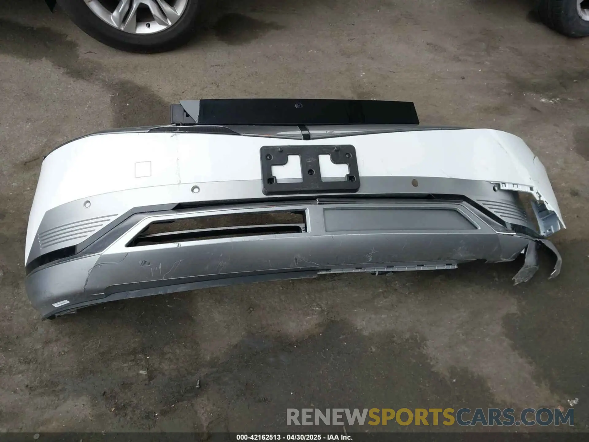 12 Photograph of a damaged car KM8KR4DE3RU331605 HYUNDAI IONIQ 5 2024