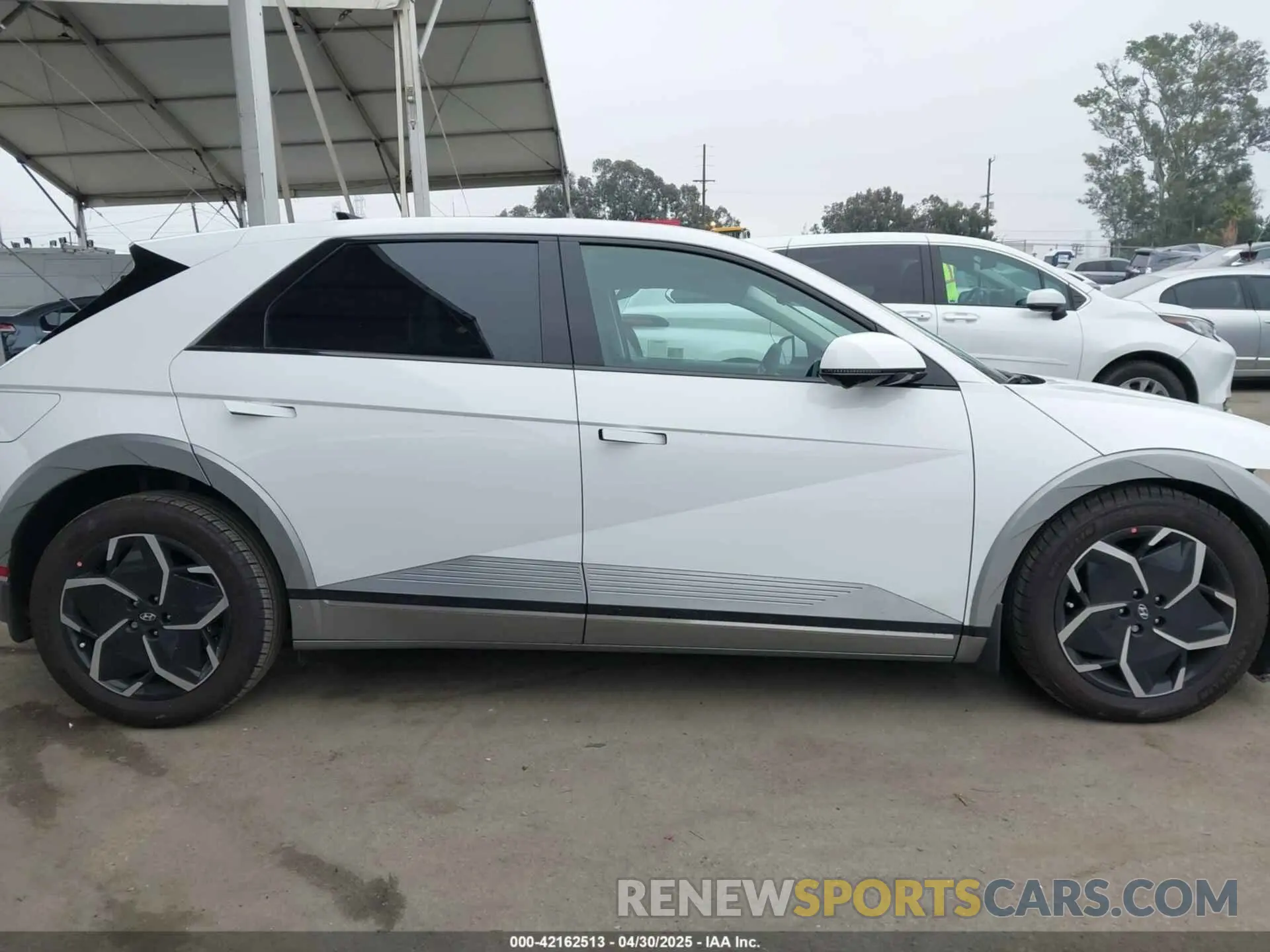 14 Photograph of a damaged car KM8KR4DE3RU331605 HYUNDAI IONIQ 5 2024