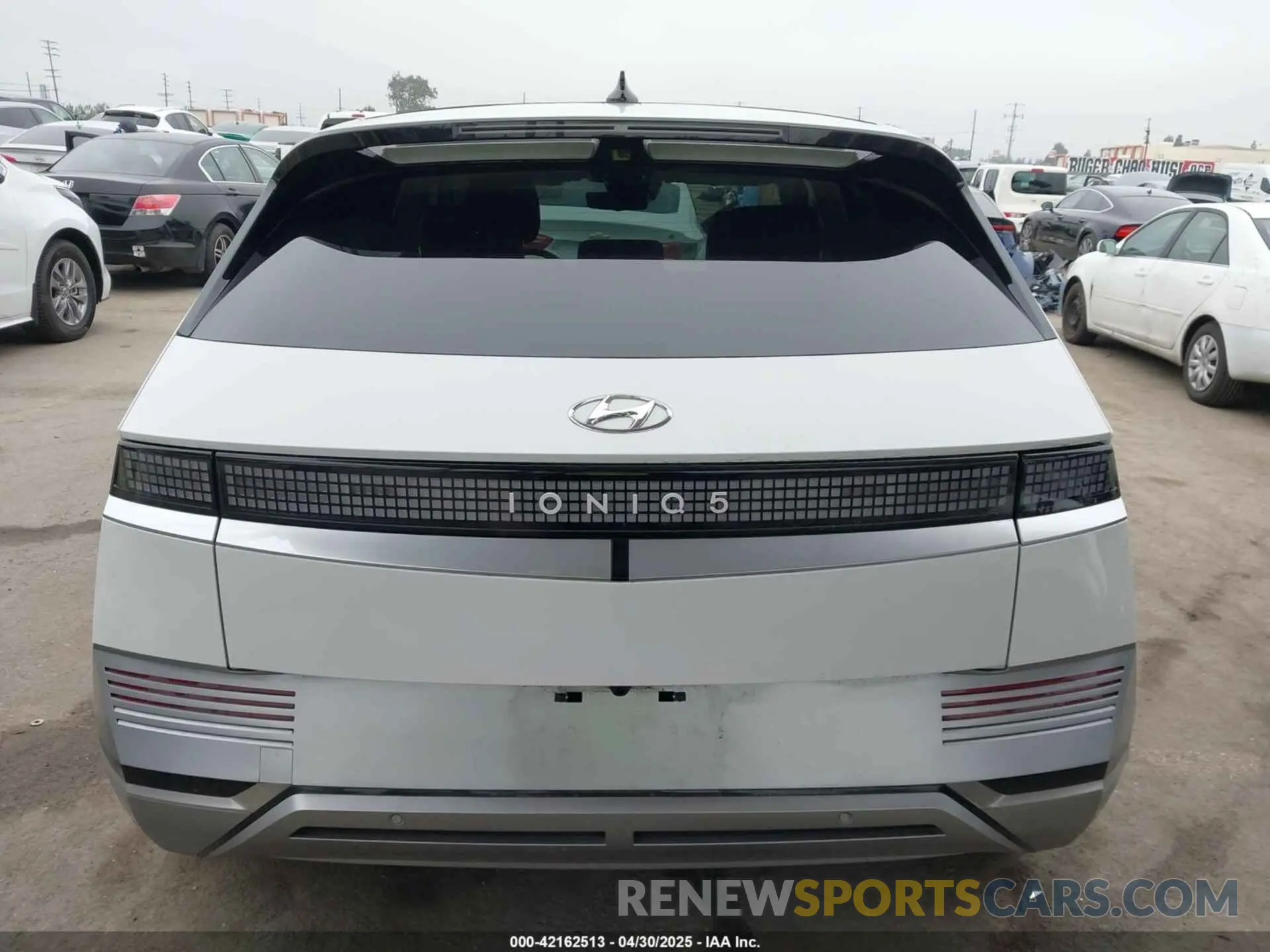 17 Photograph of a damaged car KM8KR4DE3RU331605 HYUNDAI IONIQ 5 2024