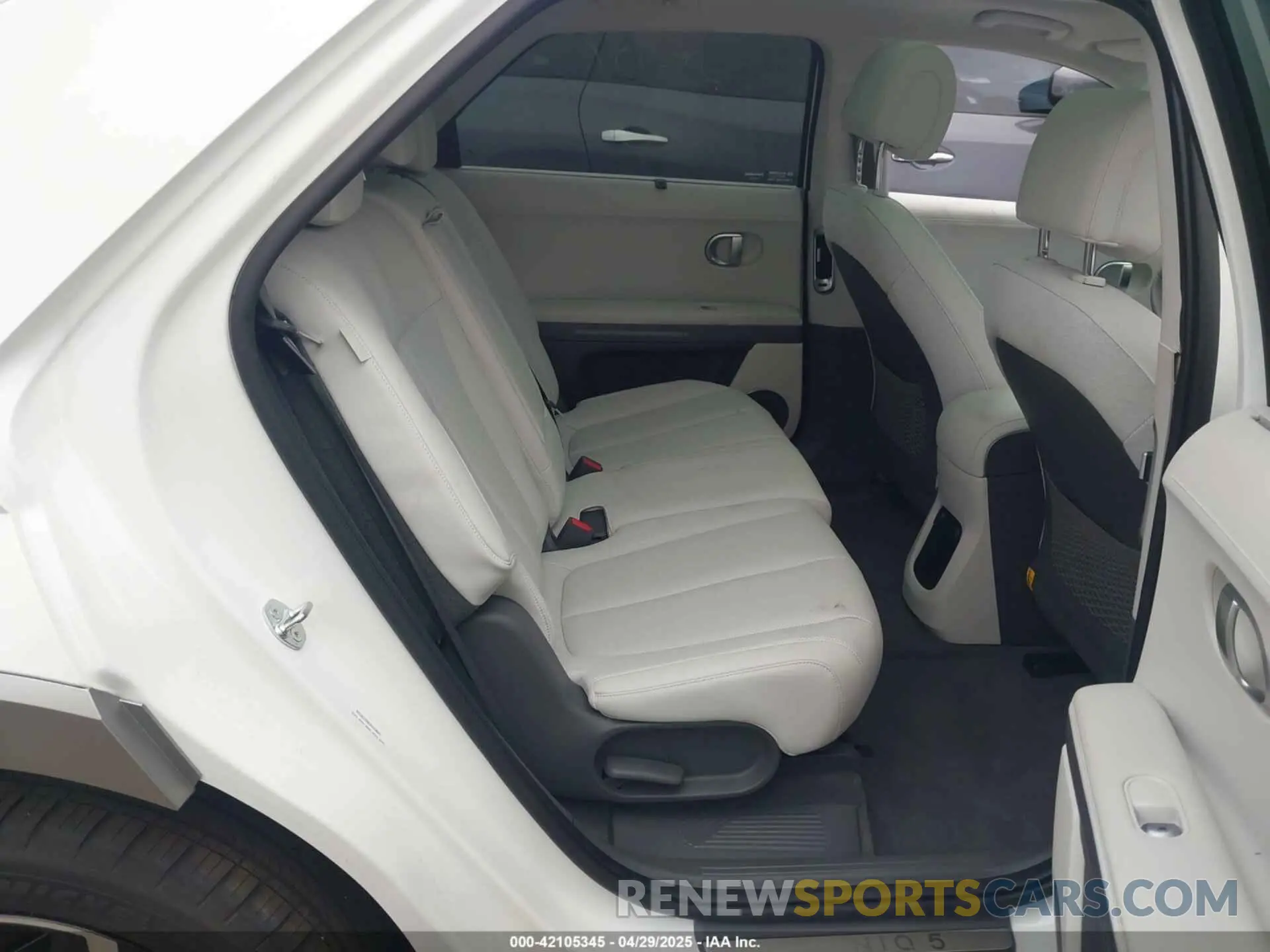 8 Photograph of a damaged car KM8KR4DE8RU330336 HYUNDAI IONIQ 5 2024