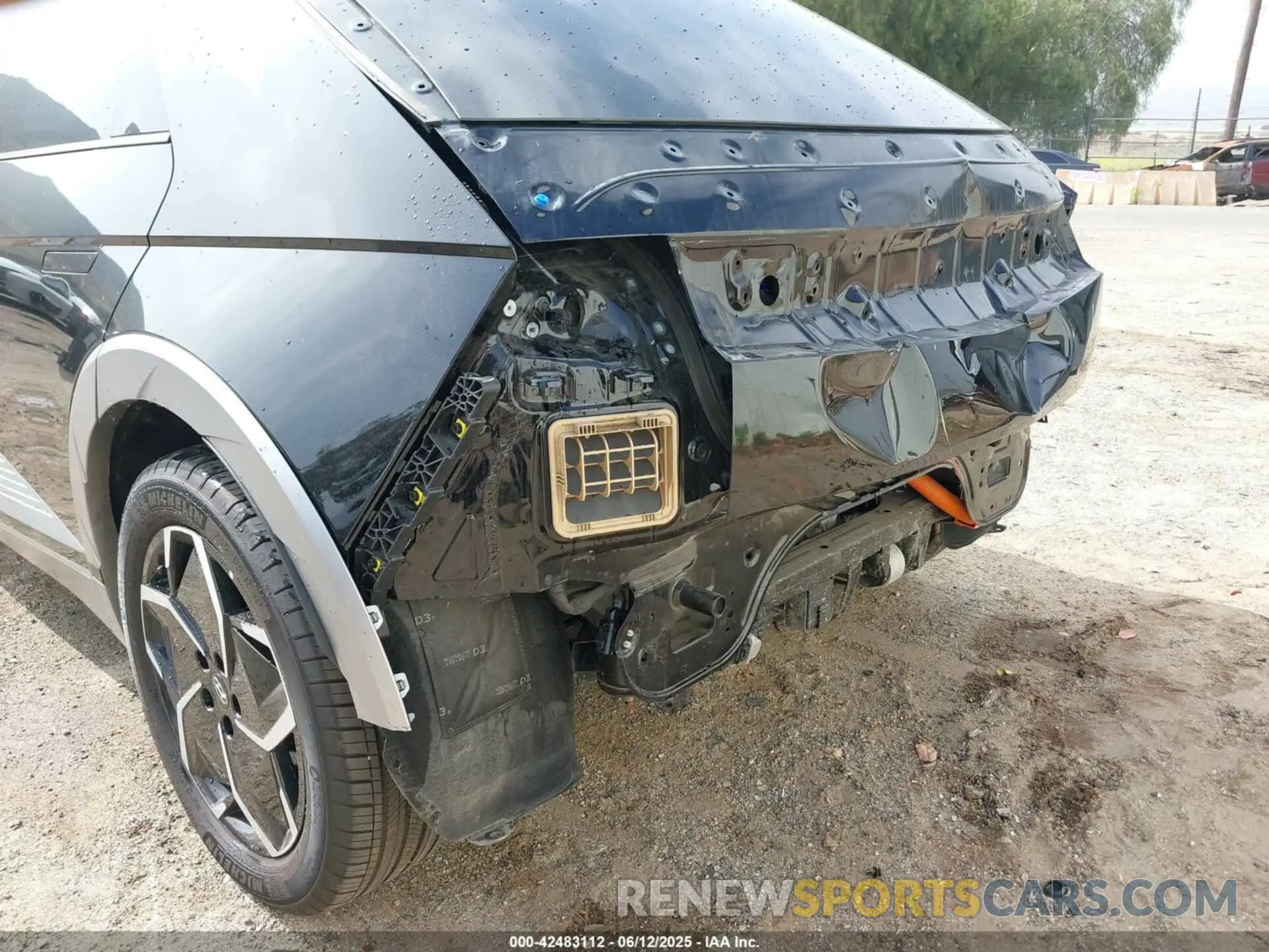 21 Photograph of a damaged car KM8KR4DE9RU254173 HYUNDAI IONIQ 5 2024