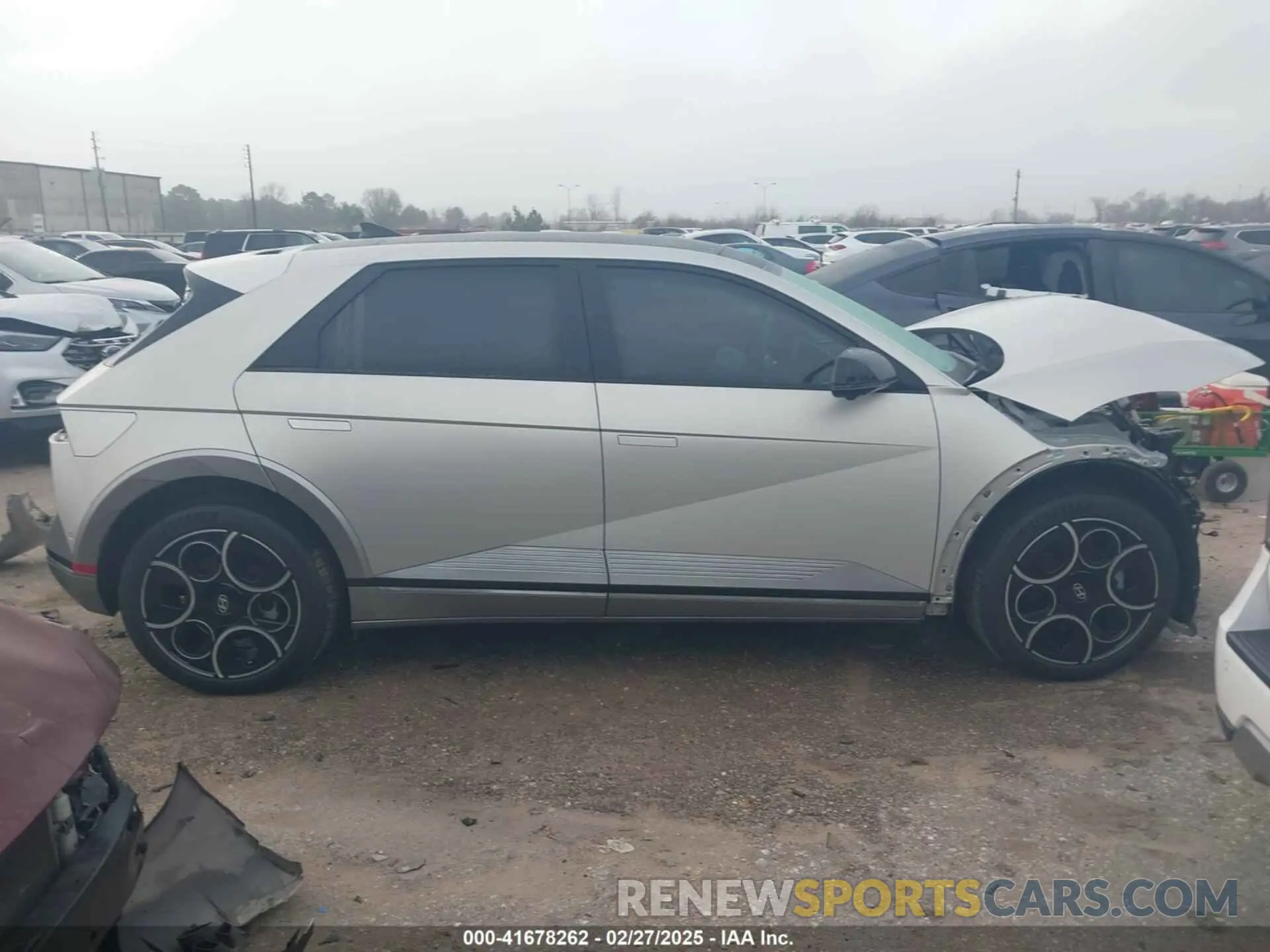 14 Photograph of a damaged car KM8KRDDF8RU275248 HYUNDAI IONIQ 5 2024