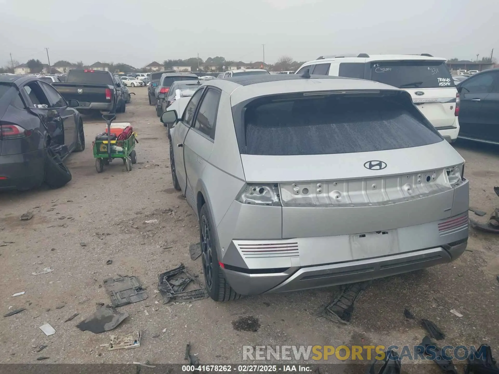3 Photograph of a damaged car KM8KRDDF8RU275248 HYUNDAI IONIQ 5 2024