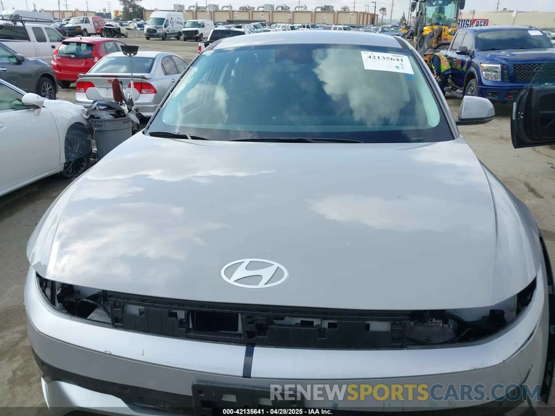 13 Photograph of a damaged car 7YAKM4DA8SY002745 HYUNDAI IONIQ 5 2025