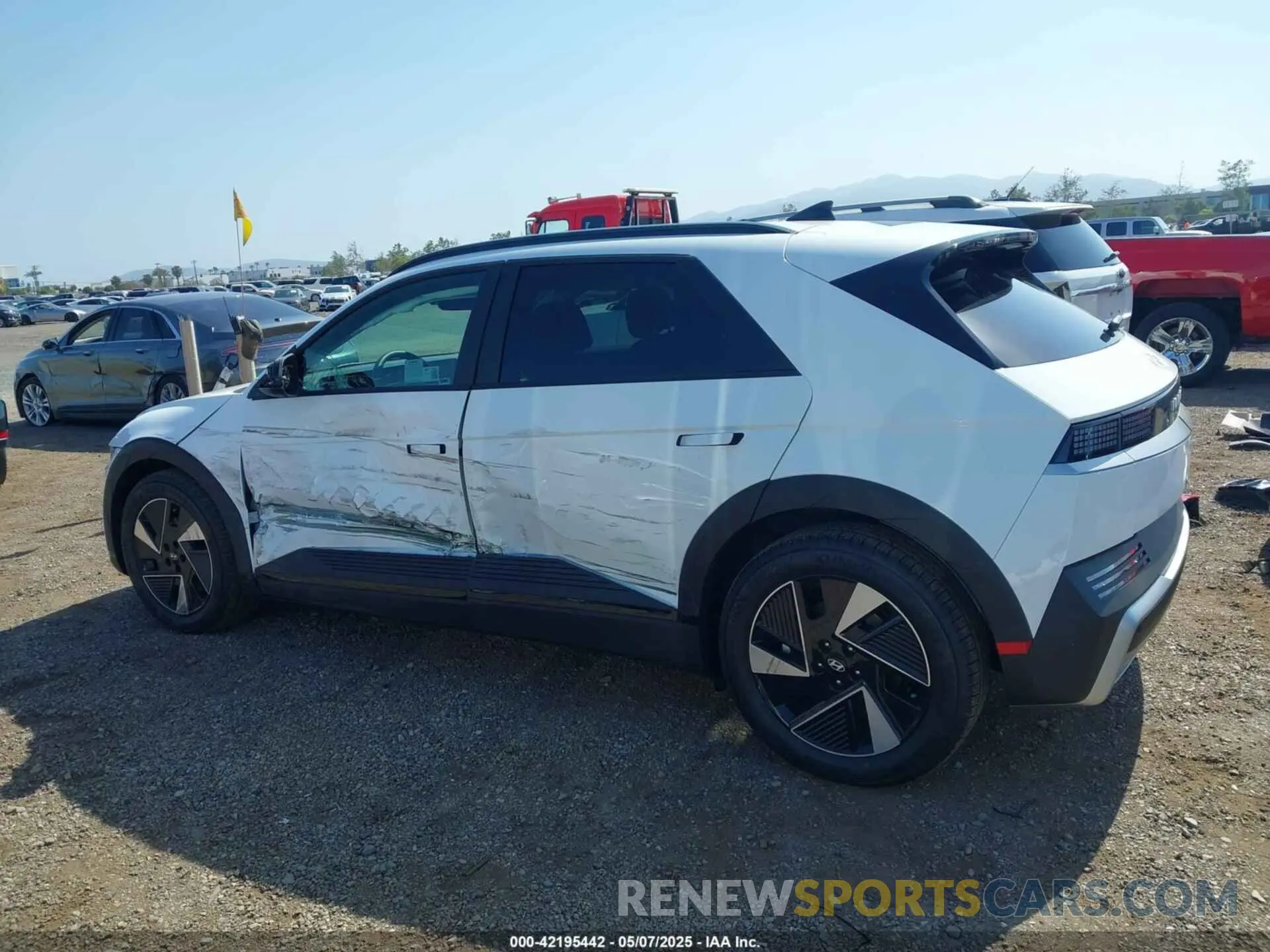14 Фотография поврежденного автомобиля 7YAKN4DA4SY008488 HYUNDAI IONIQ 5 2025