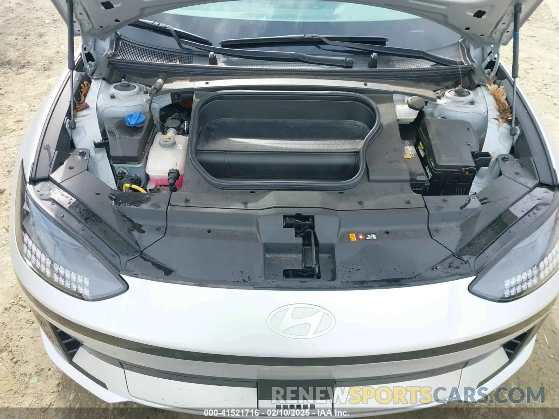 10 Photograph of a damaged car KMHM34AA2PA041317 HYUNDAI IONIQ 6 2023
