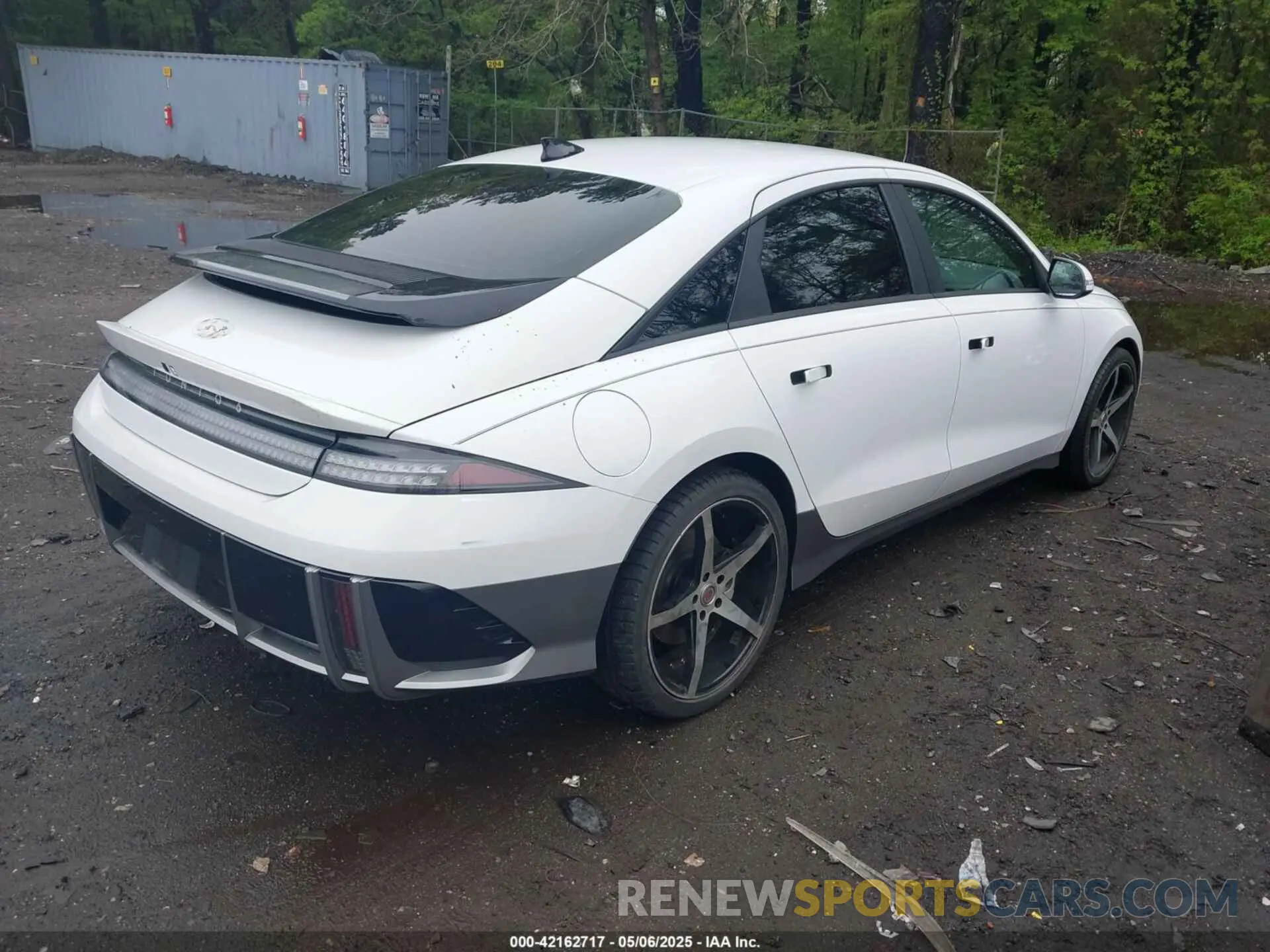 4 Photograph of a damaged car KMHM34AA8PA052368 HYUNDAI IONIQ 6 2023