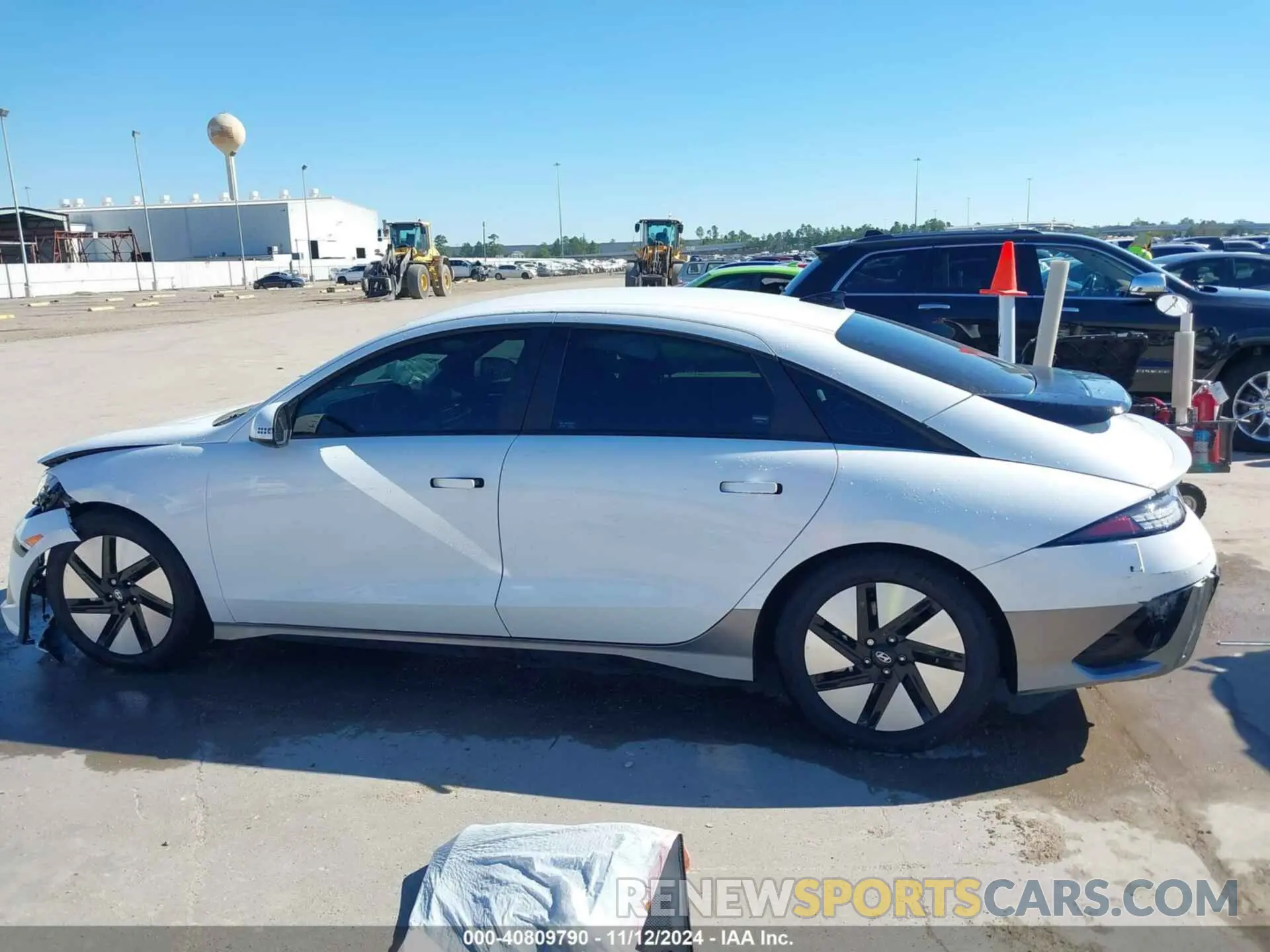 14 Фотография поврежденного автомобиля KMHM24AC2RA066998 HYUNDAI IONIQ 6 2024