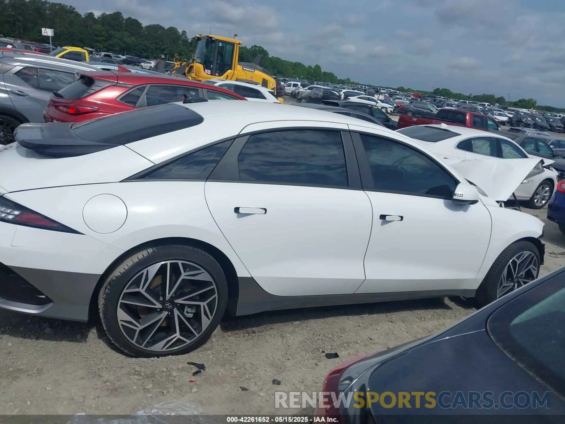 13 Photograph of a damaged car KMHM34AA2RA073669 HYUNDAI IONIQ 6 2024