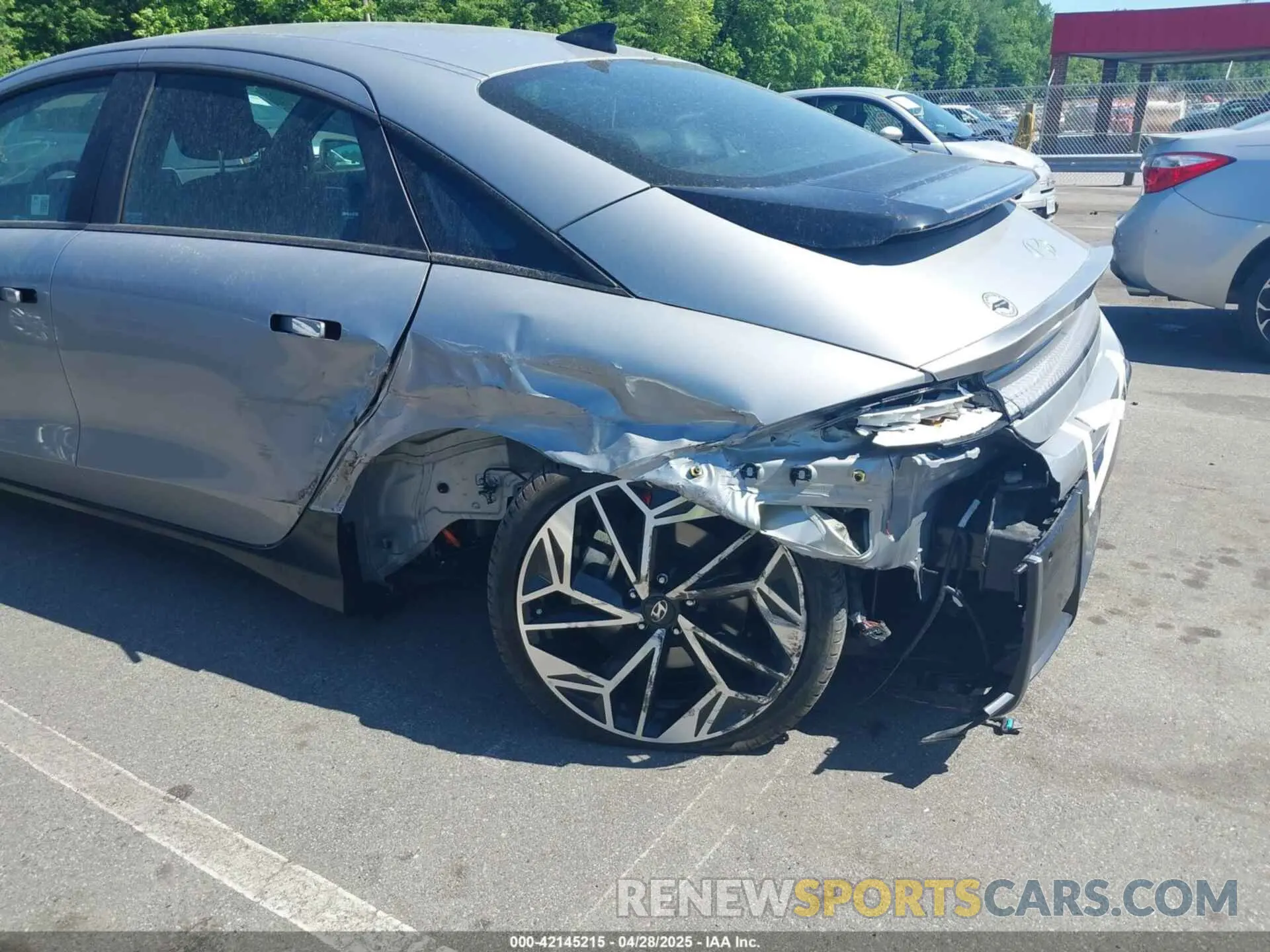 6 Photograph of a damaged car KMHM34AC0RA076975 HYUNDAI IONIQ 6 2024