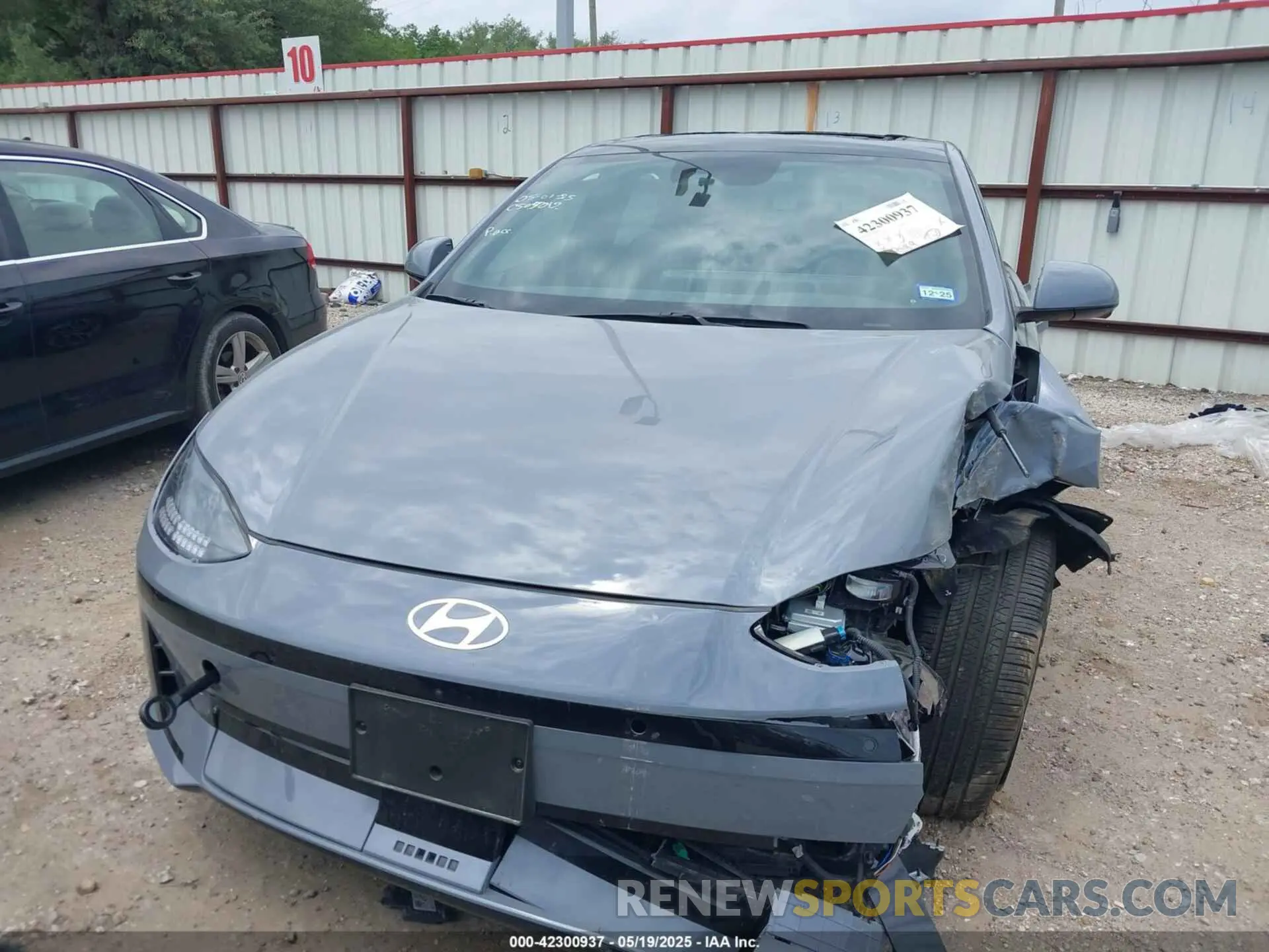 12 Фотография поврежденного автомобиля KMHM54AC7RA058550 HYUNDAI IONIQ 6 2024