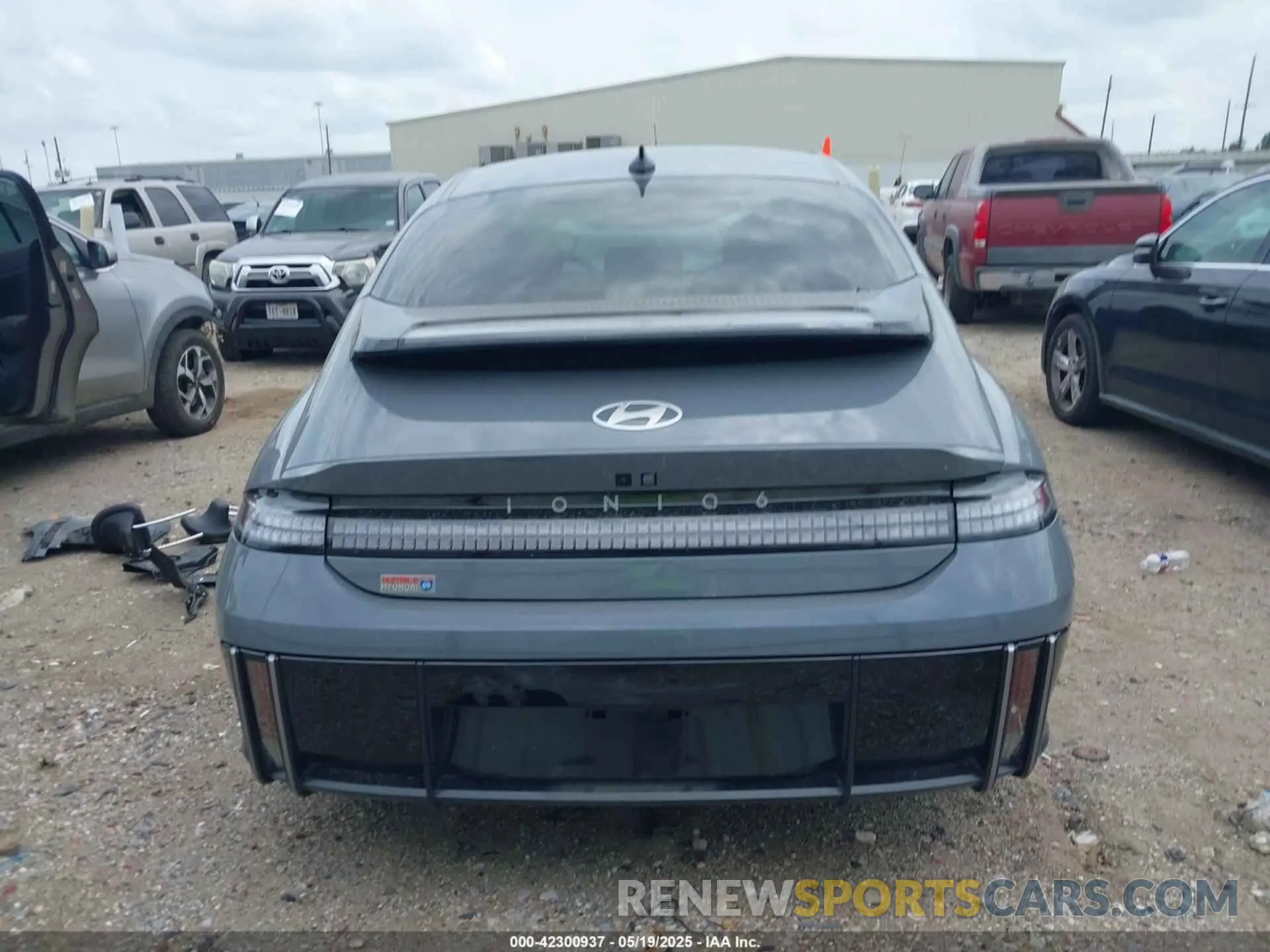 16 Фотография поврежденного автомобиля KMHM54AC7RA058550 HYUNDAI IONIQ 6 2024