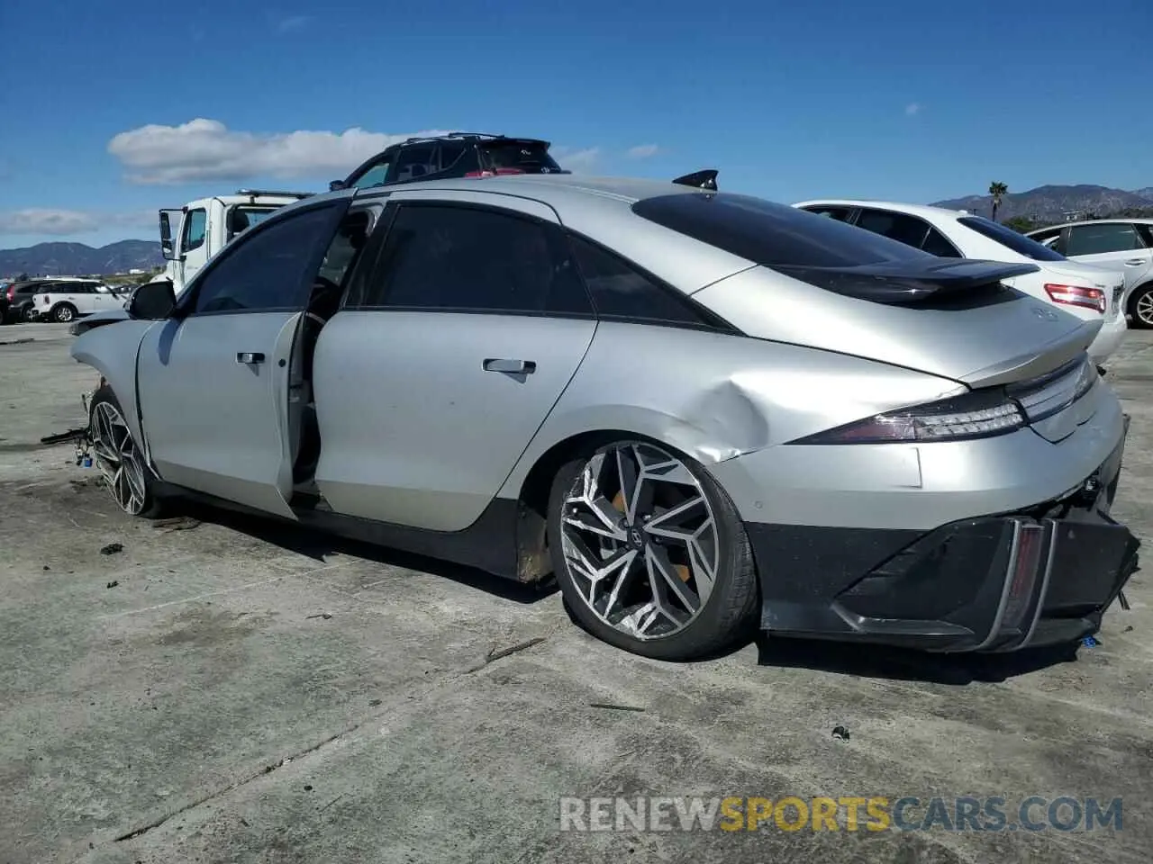 2 Фотография поврежденного автомобиля KMHM54AA0PA043920 HYUNDAI IONIQ 6 LI 2023