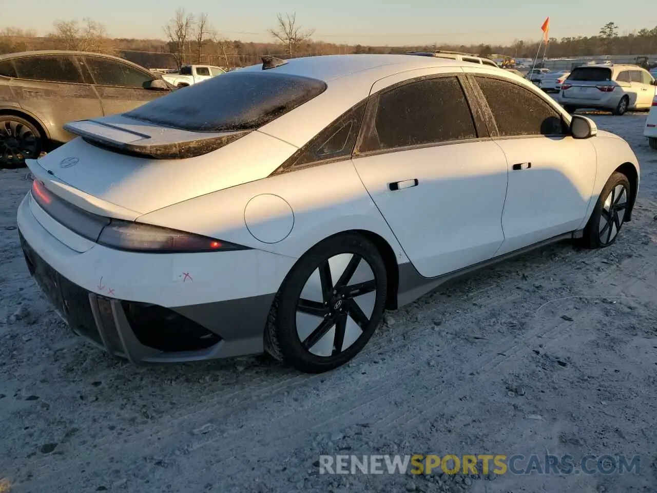 3 Фотография поврежденного автомобиля KMHM24AB6PA044197 HYUNDAI IONIQ 6 SE 2023