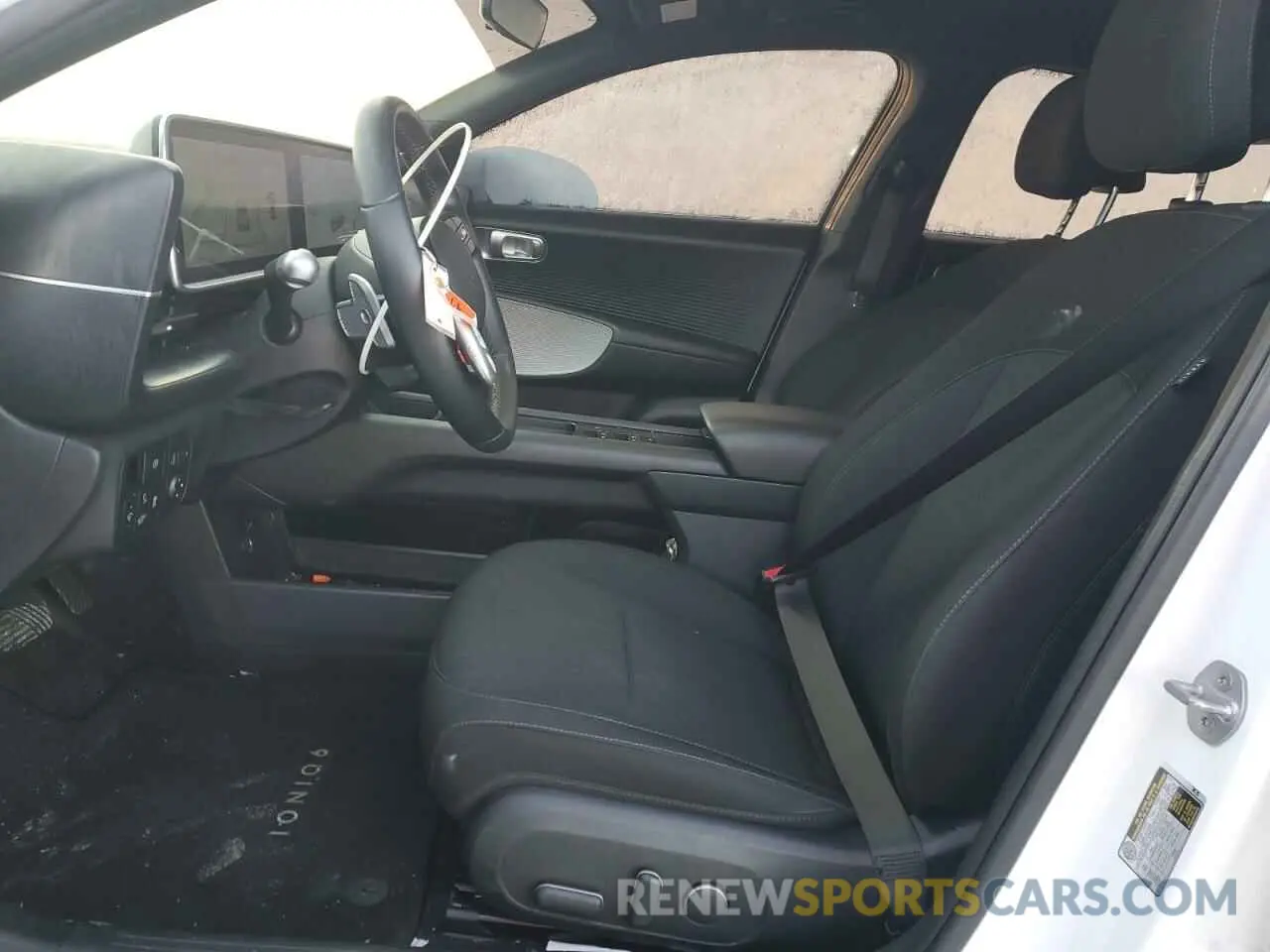 7 Фотография поврежденного автомобиля KMHM24AB6PA044197 HYUNDAI IONIQ 6 SE 2023