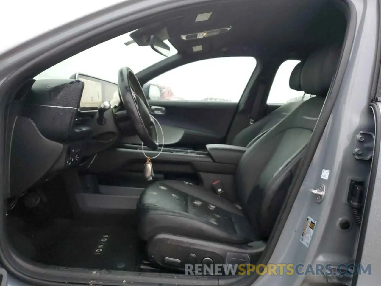 7 Photograph of a damaged car KMHM34AA8PA053522 HYUNDAI IONIQ 6 SE 2023