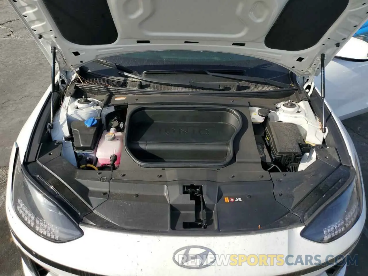 12 Photograph of a damaged car KMHM34AA0RA079339 HYUNDAI IONIQ 6 SE 2024
