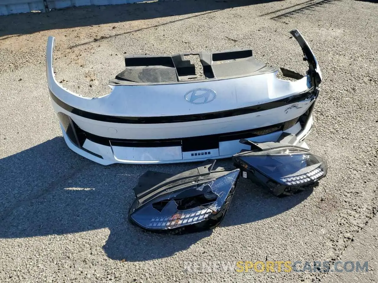 14 Photograph of a damaged car KMHM34AA5RA070426 HYUNDAI IONIQ 6 SE 2024