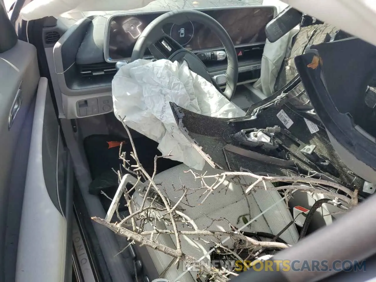 8 Photograph of a damaged car KMHM34AA8SA087775 HYUNDAI IONIQ 6 SE 2025