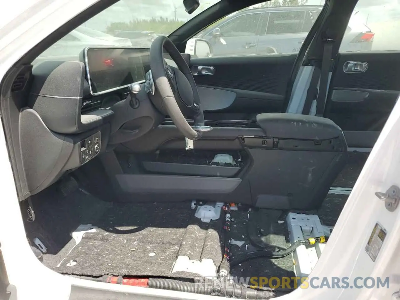 7 Фотография поврежденного автомобиля KMHM34AAXSA090984 HYUNDAI IONIQ 6 SE 2025