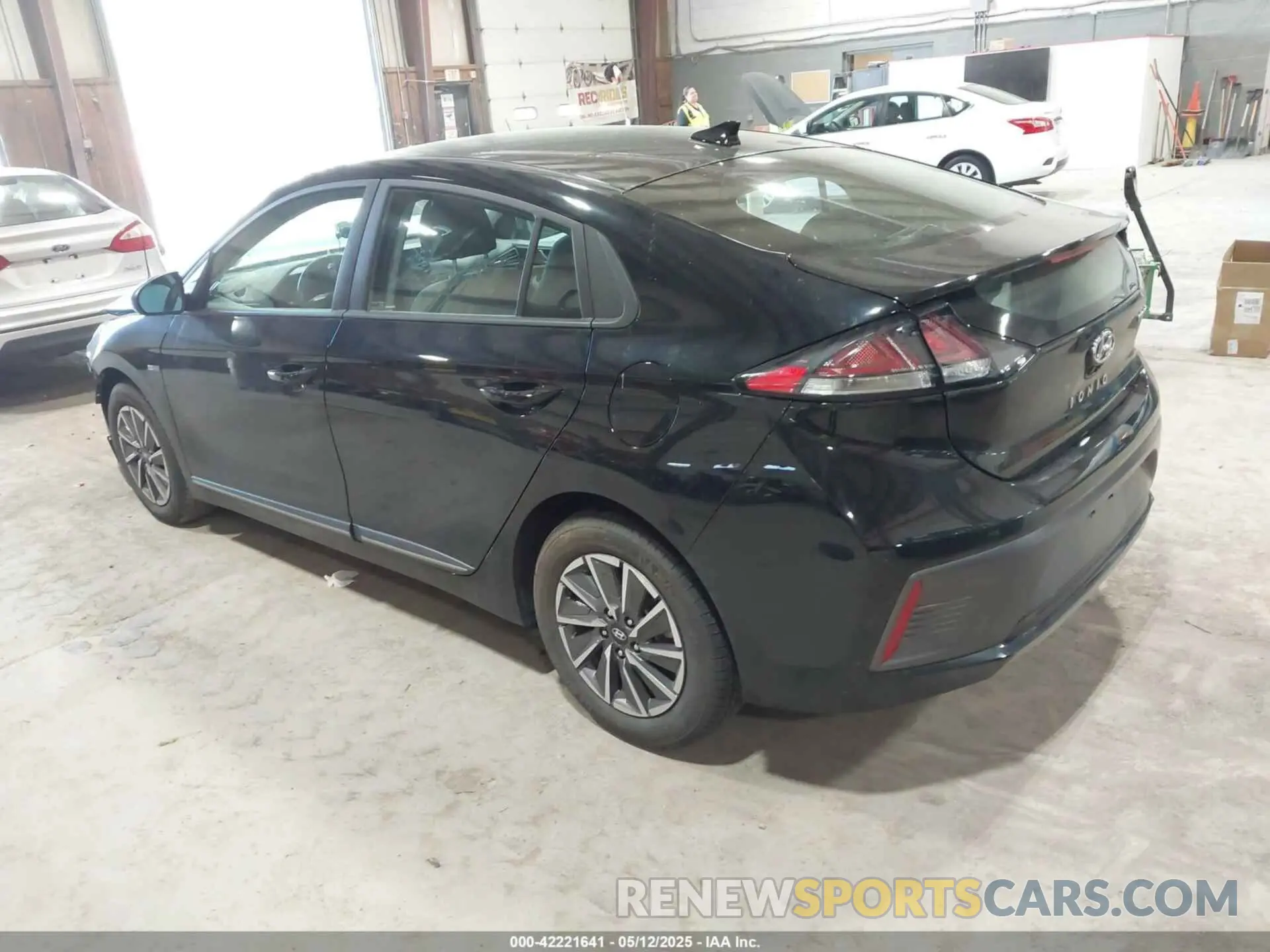 3 Фотография поврежденного автомобиля KMHC75LJ7LU076723 HYUNDAI IONIQ ELECTRIC 2020