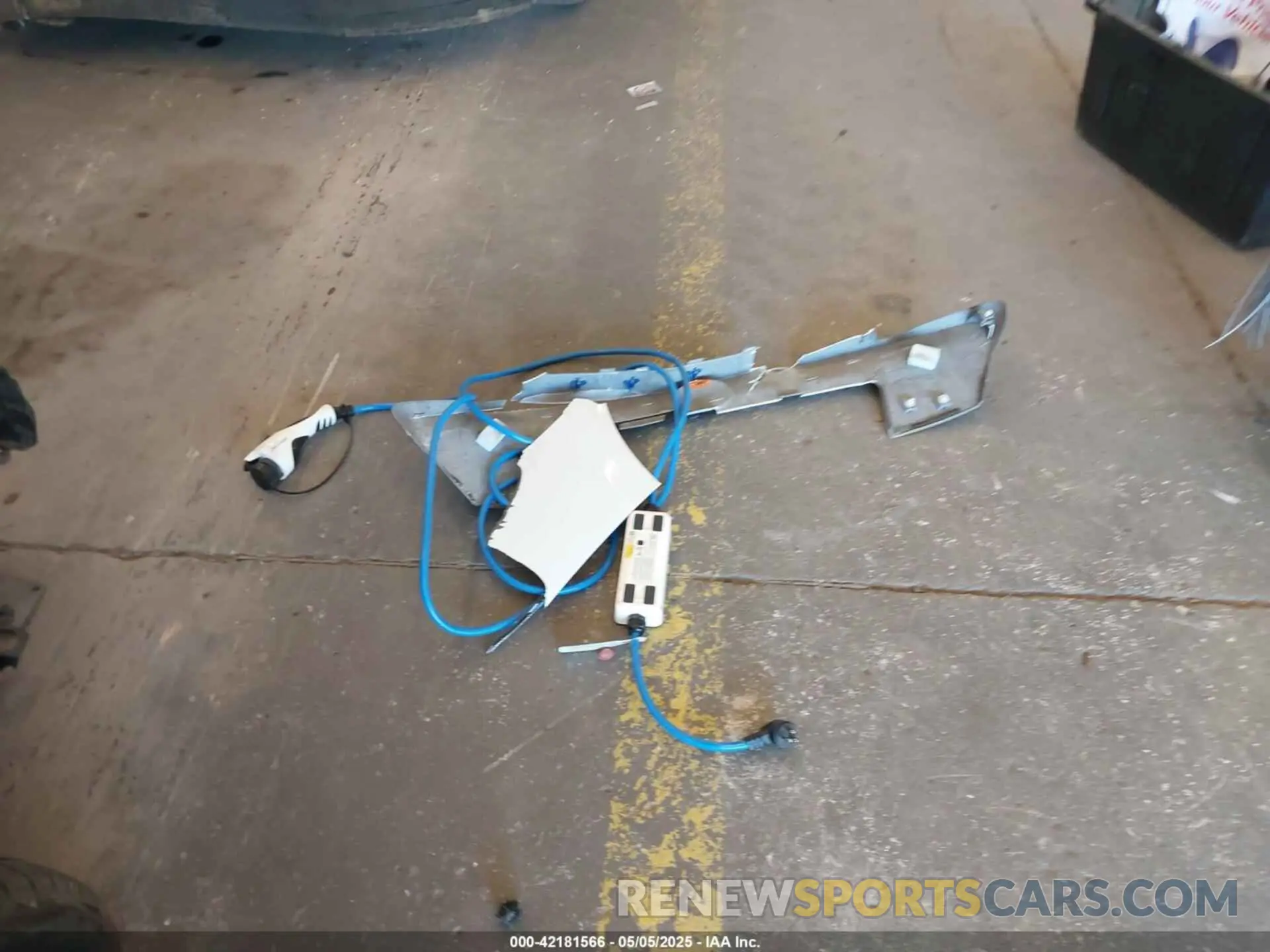 11 Photograph of a damaged car KMHC85LJ7LU061362 HYUNDAI IONIQ ELECTRIC 2020