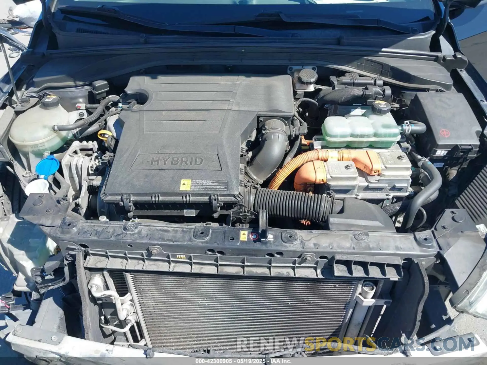 10 Photograph of a damaged car KMHC65LC0KU179940 HYUNDAI IONIQ HYBRID 2019