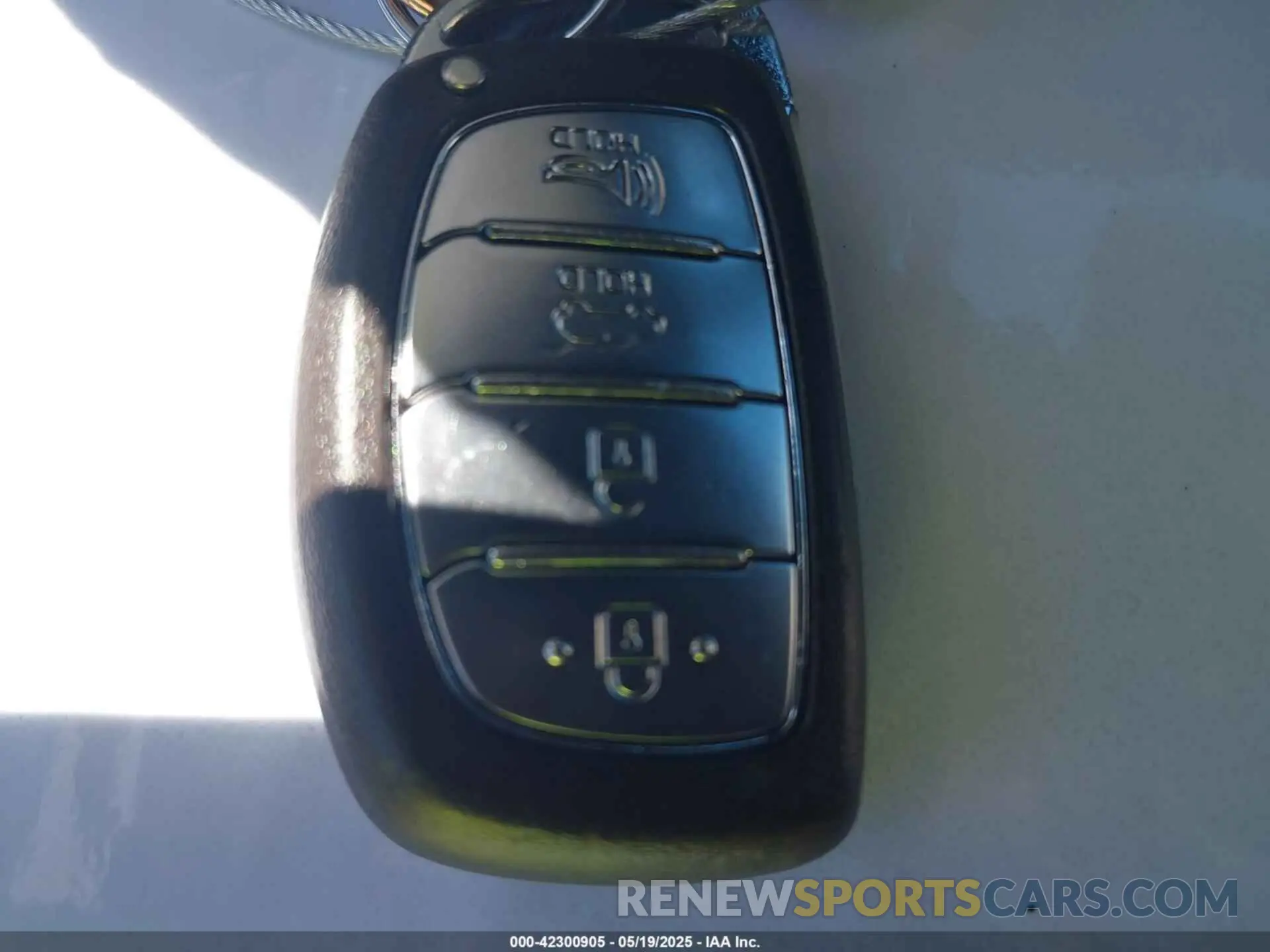 11 Photograph of a damaged car KMHC65LC0KU179940 HYUNDAI IONIQ HYBRID 2019