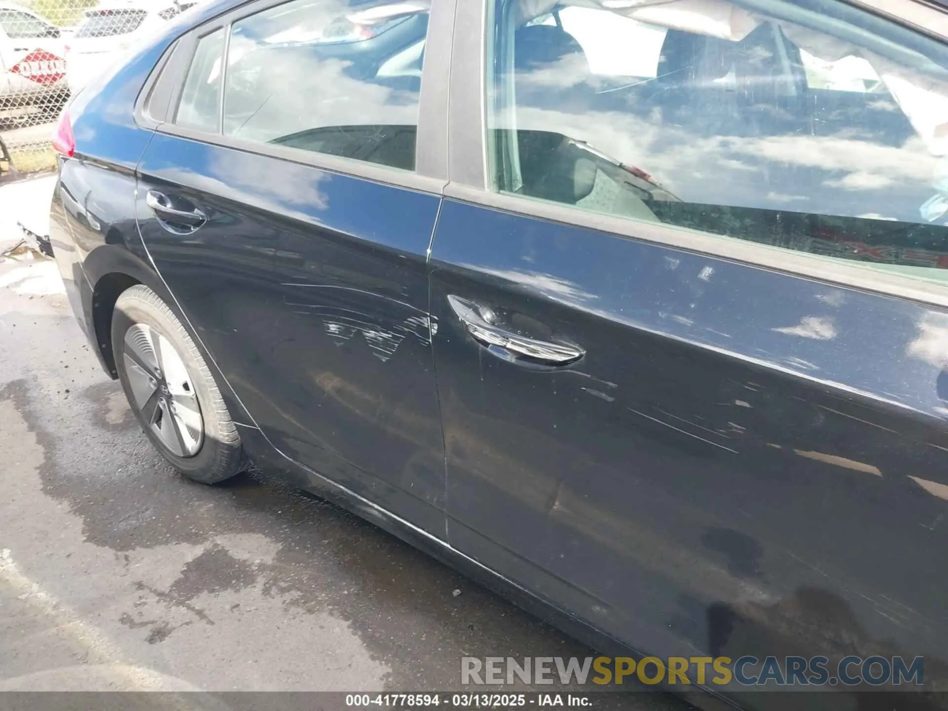 20 Photograph of a damaged car KMHC65LC3KU175915 HYUNDAI IONIQ HYBRID 2019